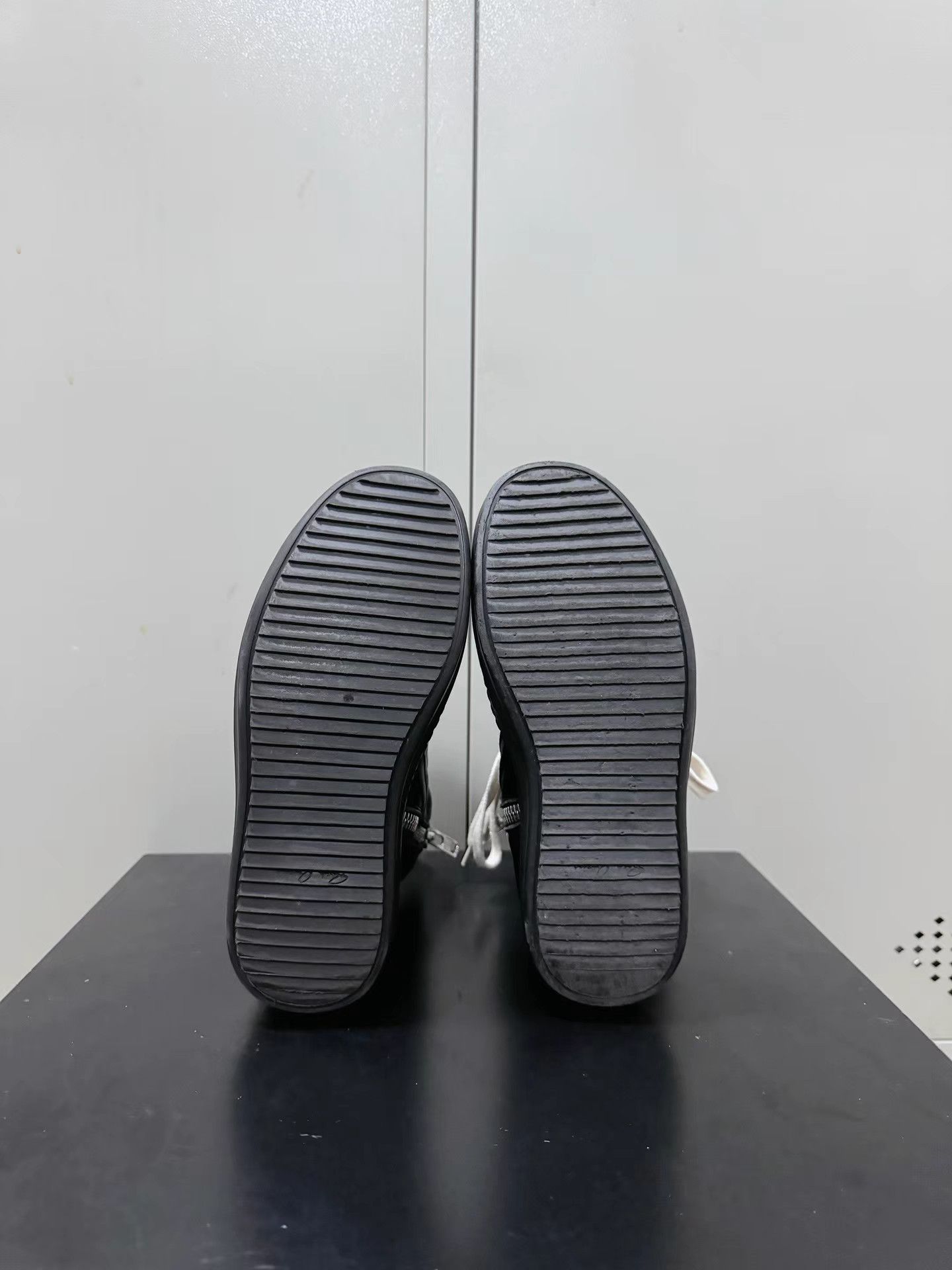 Rick Owens Rick Owens black "Reverse Triangle" sneakers Size US 5 / IT 35 - 4 Thumbnail