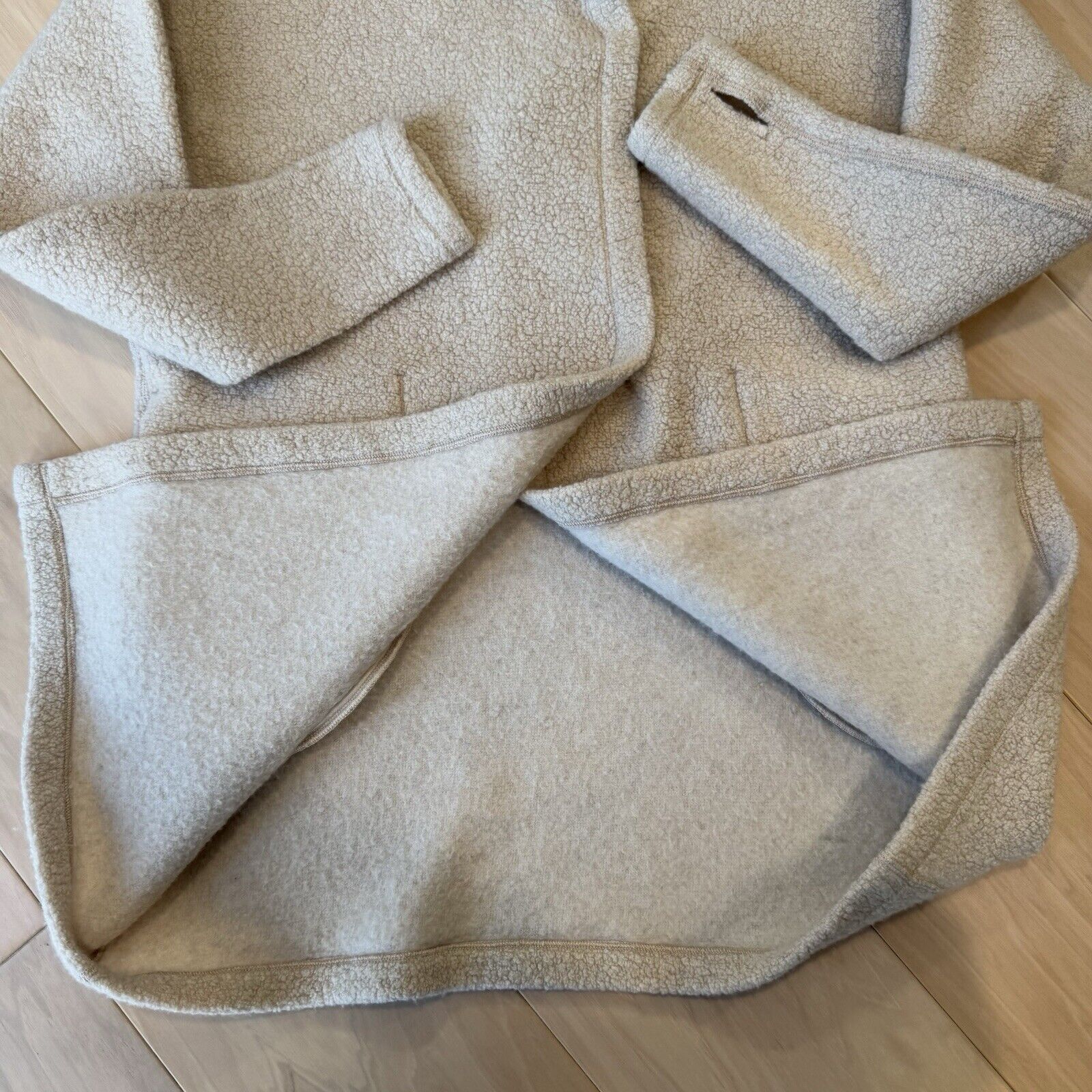 Lululemon Lululemon Sincerely Sherpa Wrap Women's S Beige Open Sweater Size S / US 4 / IT 40 - 6 Thumbnail