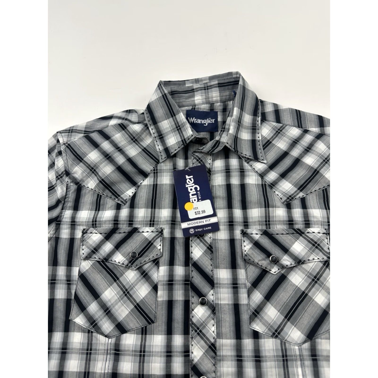 Wrangler VINTAGE Wrangler Shirt Mens Small Black Gray White Plaid Western Pearl Snap Short Sleeve Mens Size US S / EU 44-46 / 1 - 2 Thumbnail
