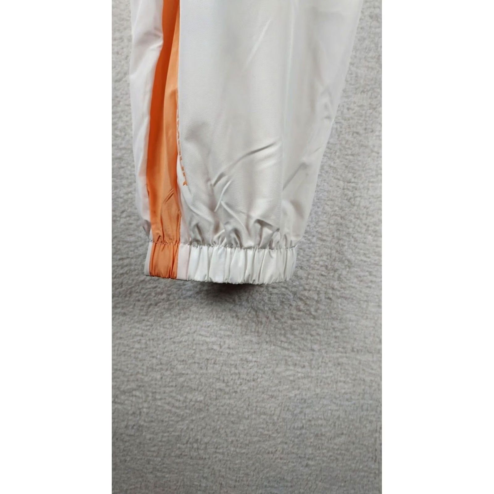 Under Armour VINTAGE Under Armour UA Rush Woven Pants Womens XL White Orange Athletic Track Jogg Size 40" / US 18 - 4 Thumbnail