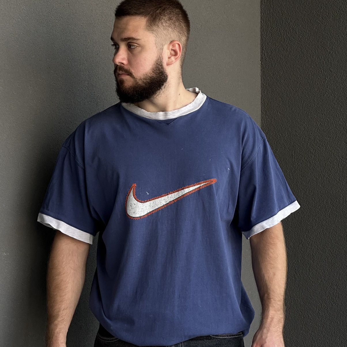 Nike × Vintage Vintage Nike T-shirts Centre Swoosh Ugly Fashion Y2K 00s Size US XXL / EU 58 / 5 - 3 Thumbnail