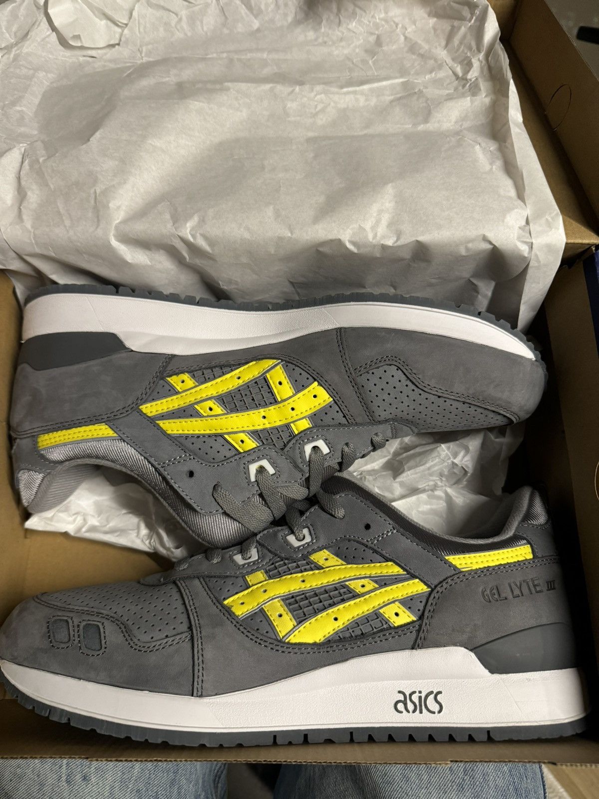 Asics × Kith × Ronnie Fieg Kith Ronnie Fieg x ASICS Gel-Lyte III ‘Remastered’ Size US 11 / EU 44 - 1 Thumbnail