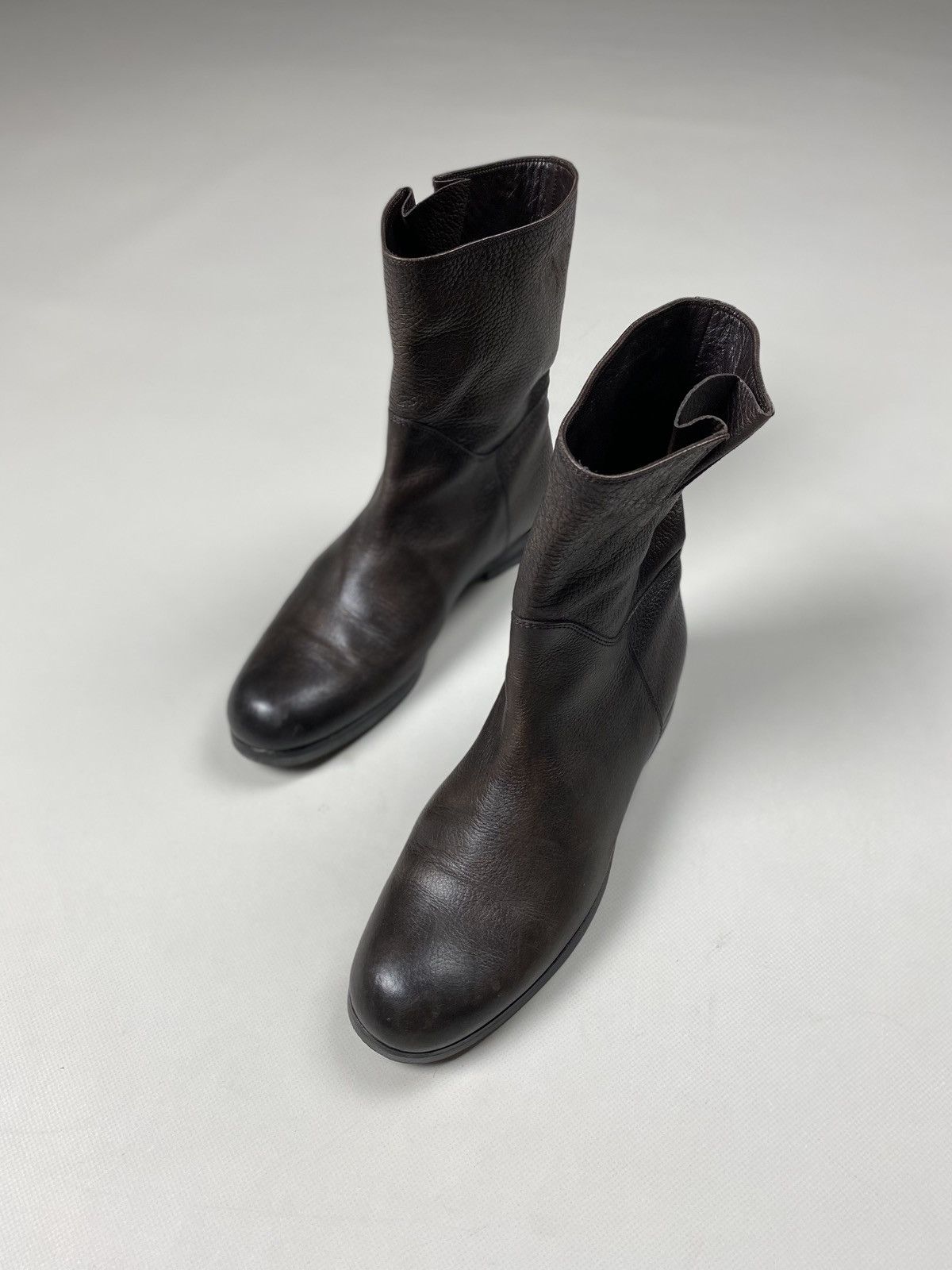 Santoni Santoni ladies leather Chelsea boots shoes size 37 Size US 7 / IT 37 - 7 Thumbnail