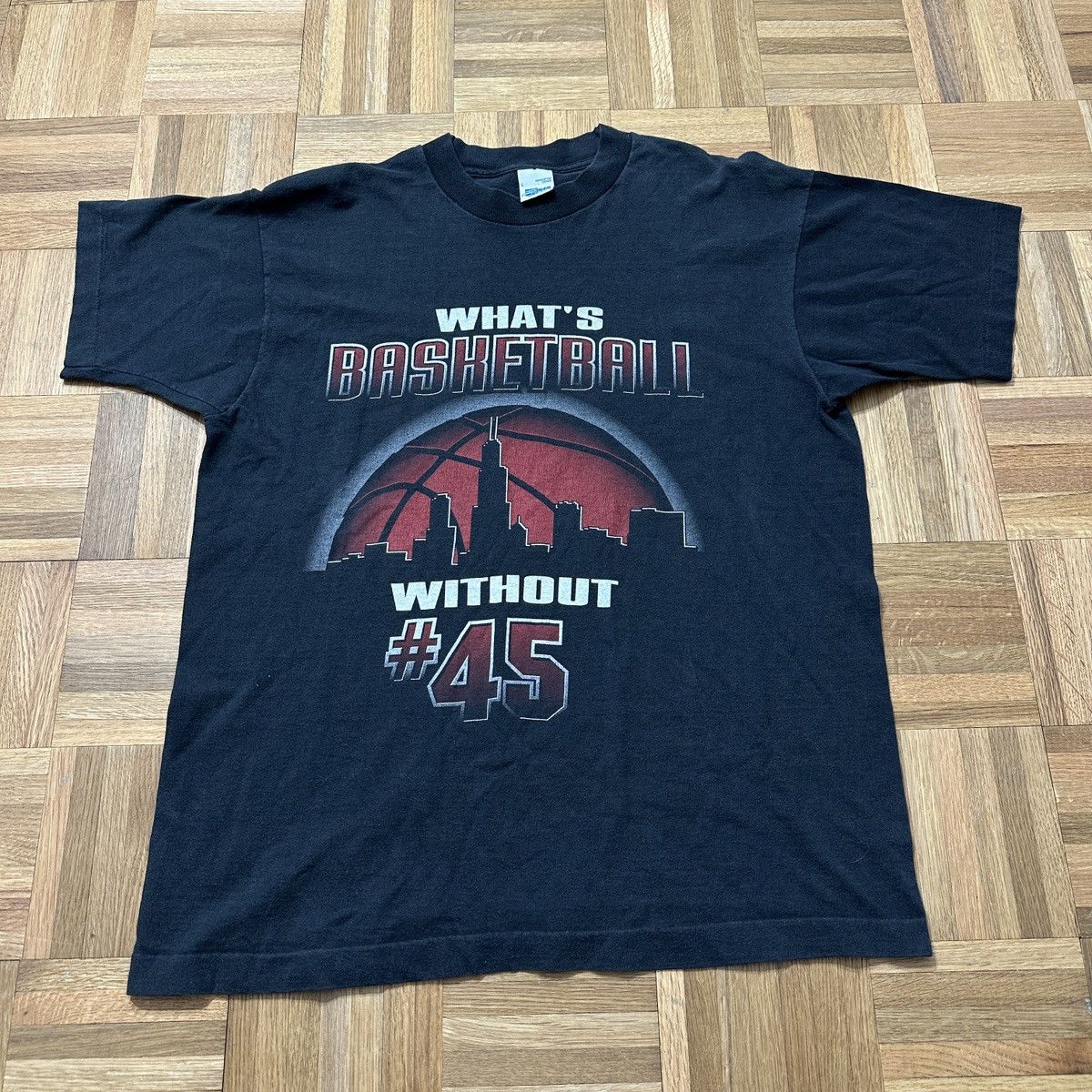 Salem Sportswear Vintage Michael Jordan tee Size US L / EU 52-54 / 3 - 1 Thumbnail