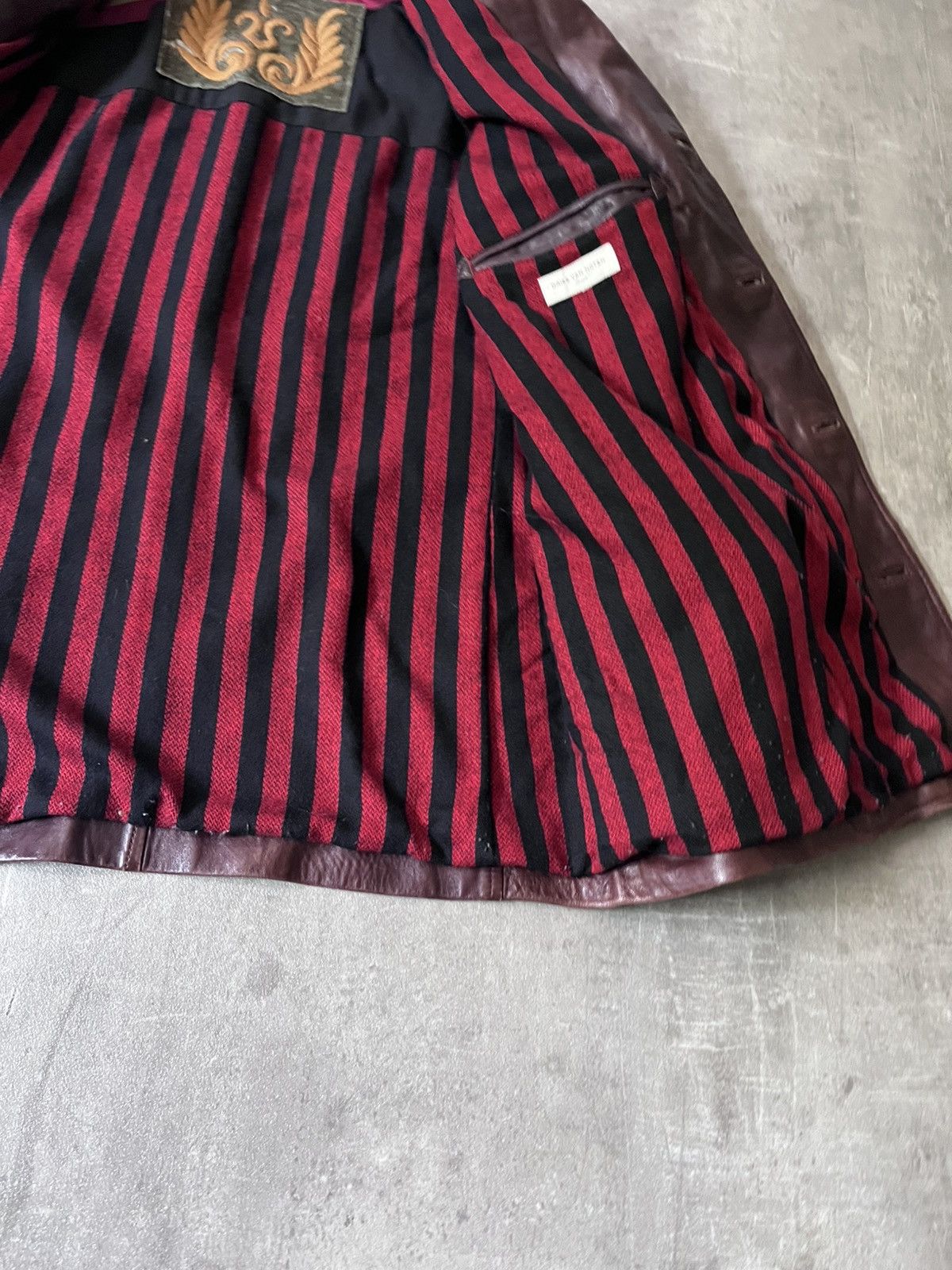 Dries Van Noten Dries Van Noten Vintage red leather coat Size US L / EU 52-54 / 3 - 15 Thumbnail