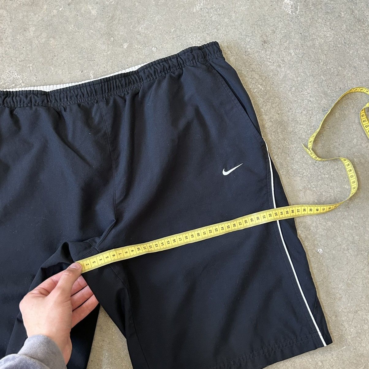 Vintage Nike Vintage Short Track Y2K Size US 32 / EU 48 - 9 Thumbnail