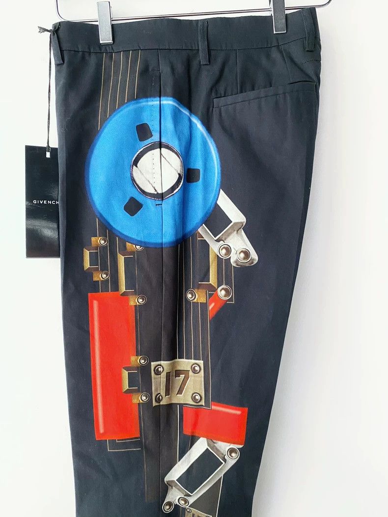 Givenchy Givenchy Radio Printed Cotton Casual Black Trousers Size US 30 / EU 46 - 1 Thumbnail