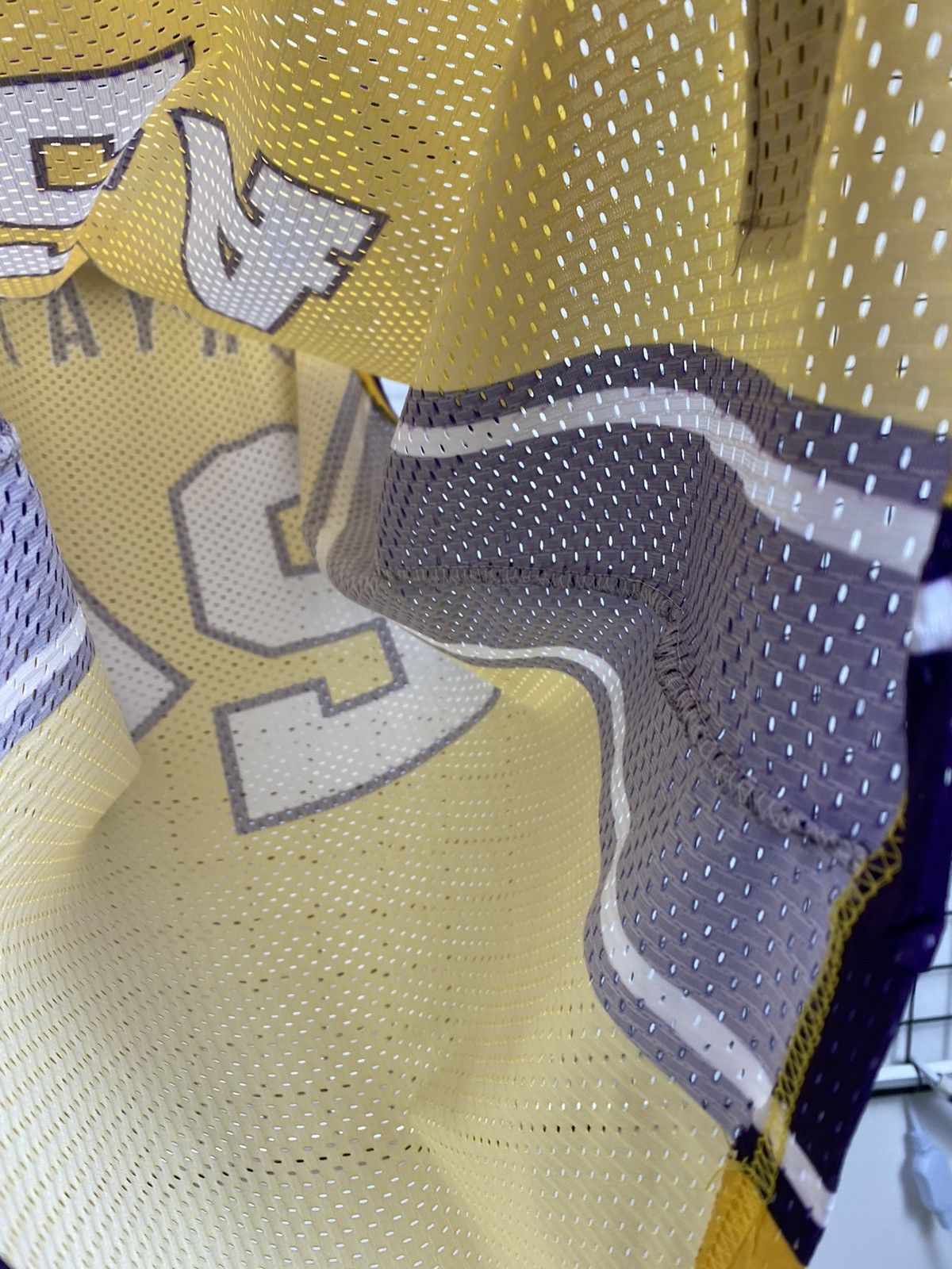 NBA Los Angeles Lakers #24 Kobe Bryant Jersey Yellow Men M Size US M / EU 48-50 / 2 - 4 Thumbnail