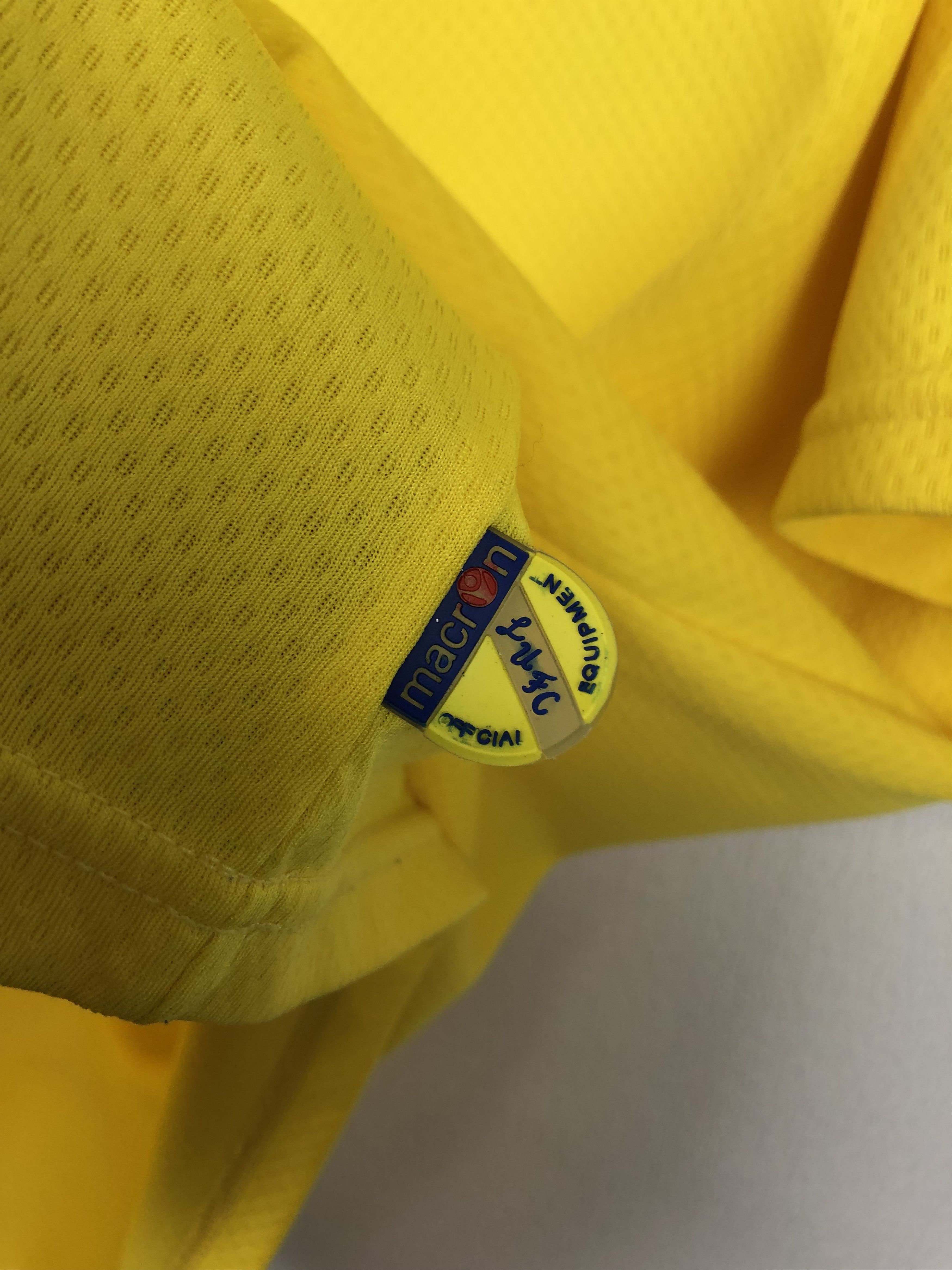 Macron Leeds United football shirt 2008 Soccer Train Jersey Tee Size US M / EU 48-50 / 2 - 5 Thumbnail
