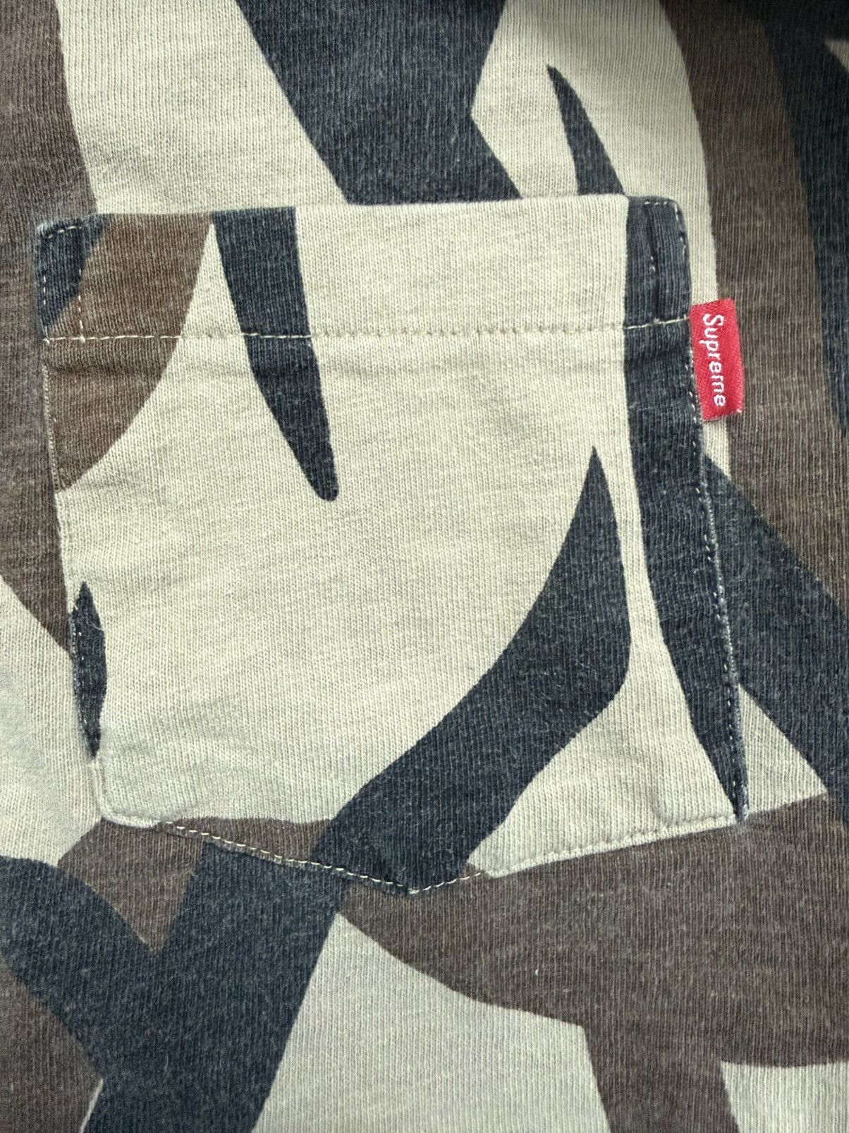Supreme 2019 Supreme Tan Tribal Camo long-sleeve pocket tee Size US M / EU 48-50 / 2 - 3 Thumbnail
