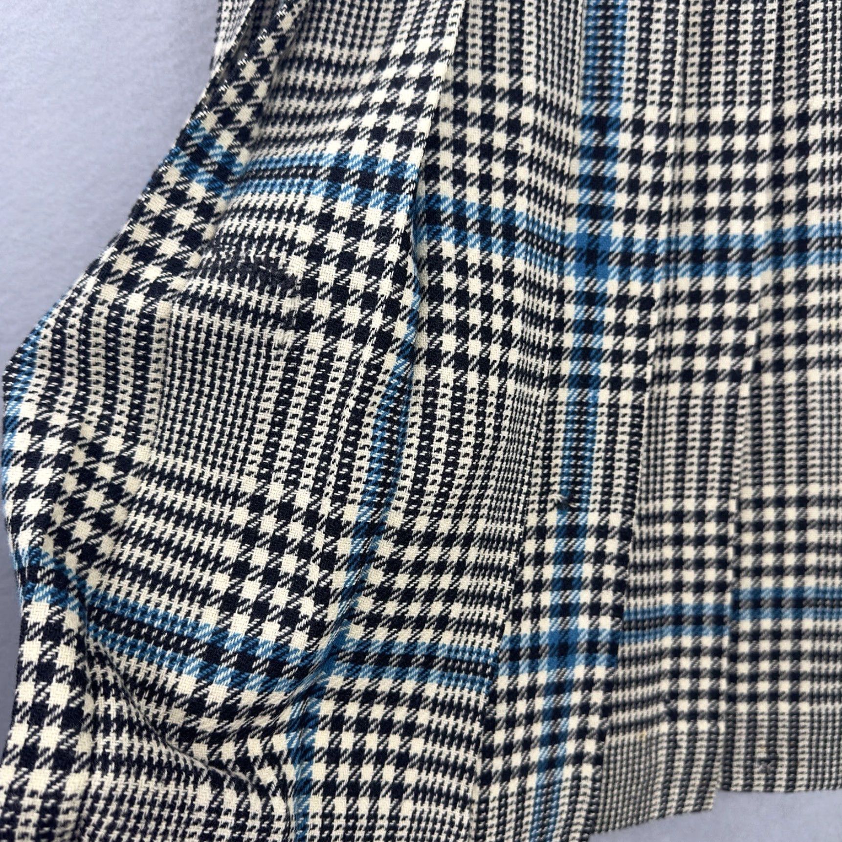 Vintage VINTAGE Bandstander Skirt Women Midi Plaid Wool Flannel Pleated A-Line READ Bandstander Skirt Small Black Retro Hipster Dark Academia 90s Size 28" / US 6 / IT 42 - 6 Thumbnail