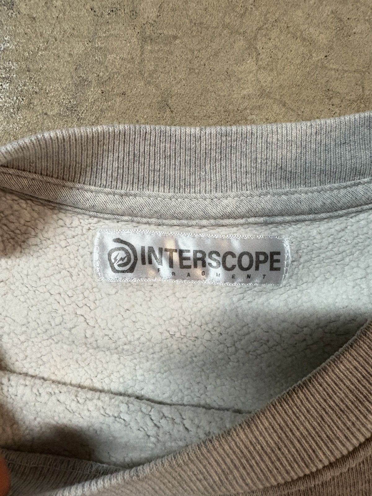Fragment Design Fragment x Interscope Center Logo Sweatshirt Light Gray Med Size US M / EU 48-50 / 2 - 5 Thumbnail