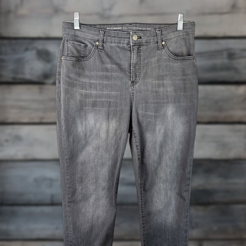 Vintage Chico's Womens Jeans Ankle 12 Gray High Rise Slimming Girlfriend So Slimming Chicos Womens Jeans Size 12 Gray Ankle Size 34" / US 12 / IT 48 - 1 Thumbnail