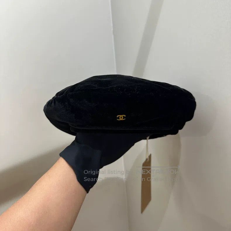 Chanel Chanel Size S Velvet Logo Beret Size ONE SIZE - 1 Thumbnail