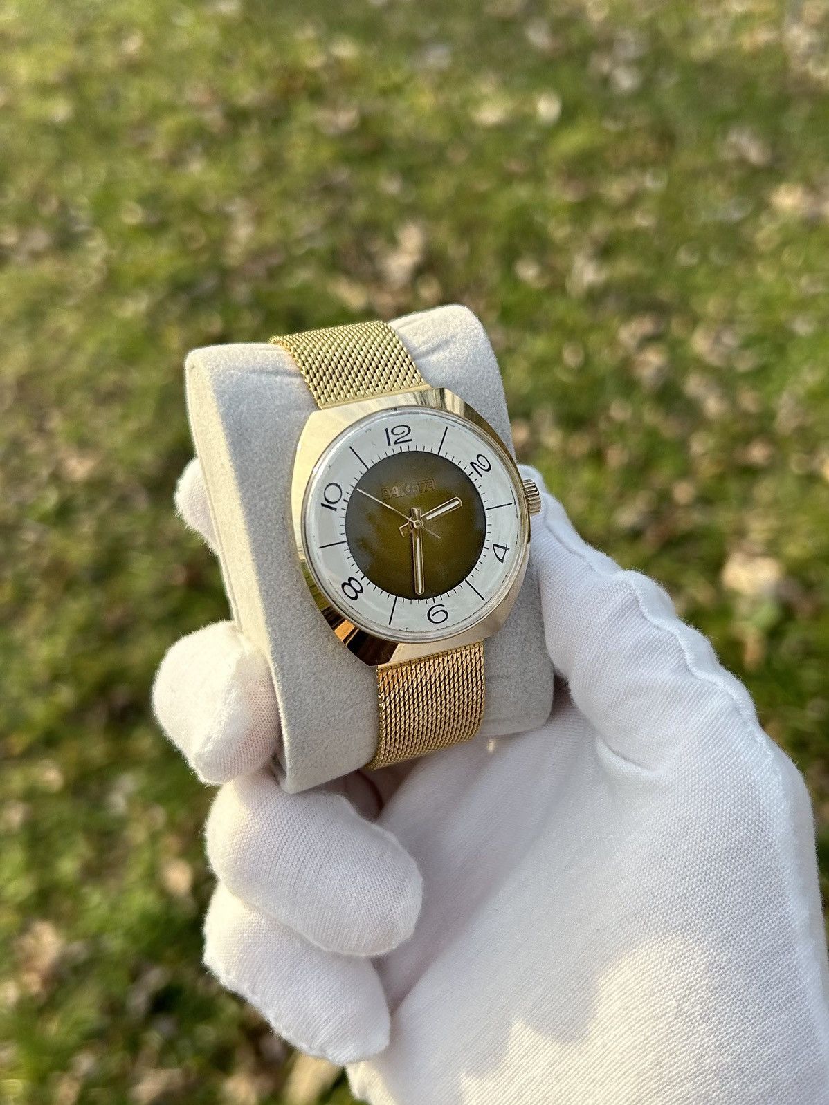 Vintage Vintage Watch Raketa Mechanical Made in USSR Authentic 1980s Size ONE SIZE - 14 Thumbnail