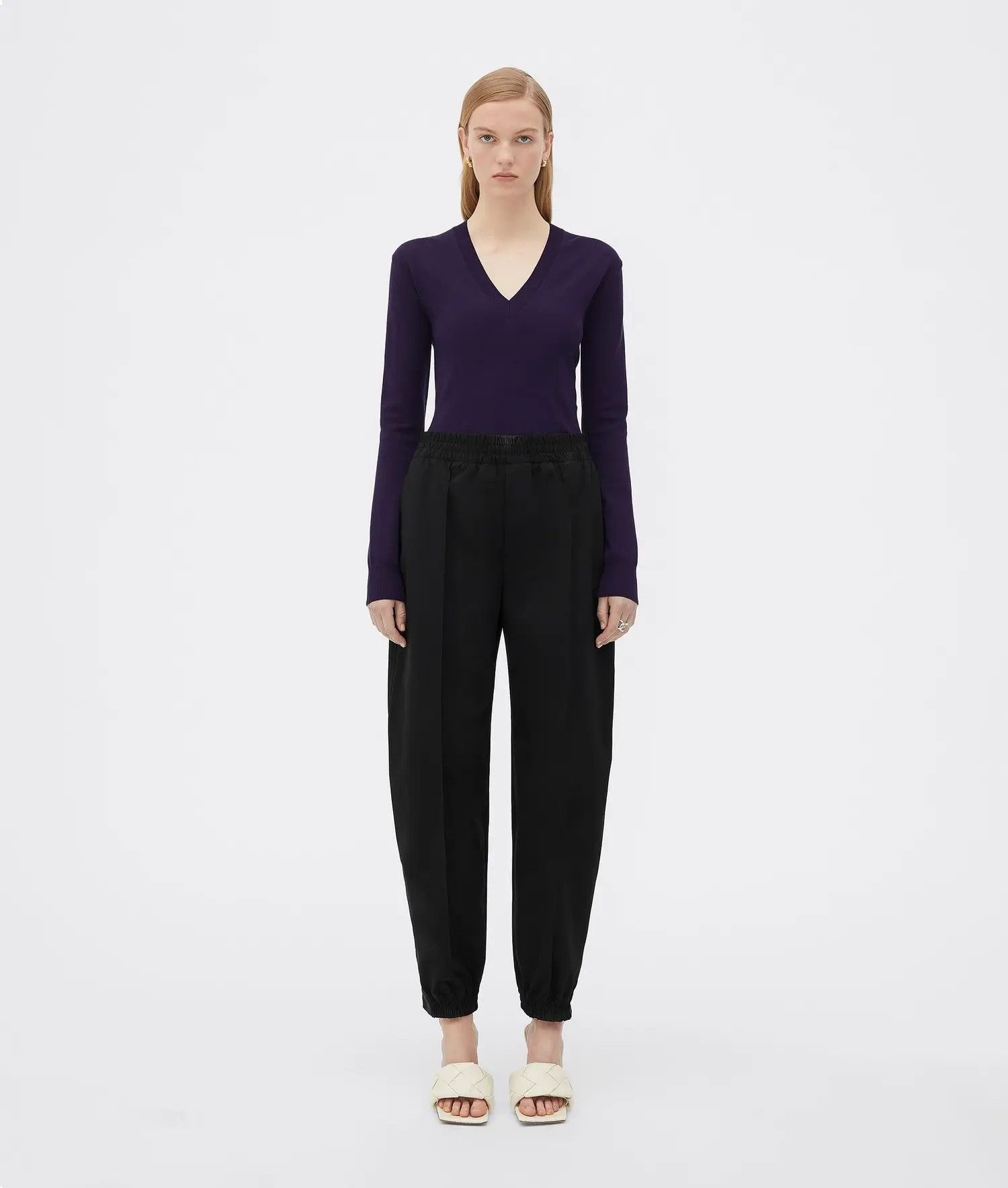 Bottega Veneta o1n1vont0325 Stretch Wool Sweater in Midnight Size S / US 4 / IT 40 - 1 Thumbnail