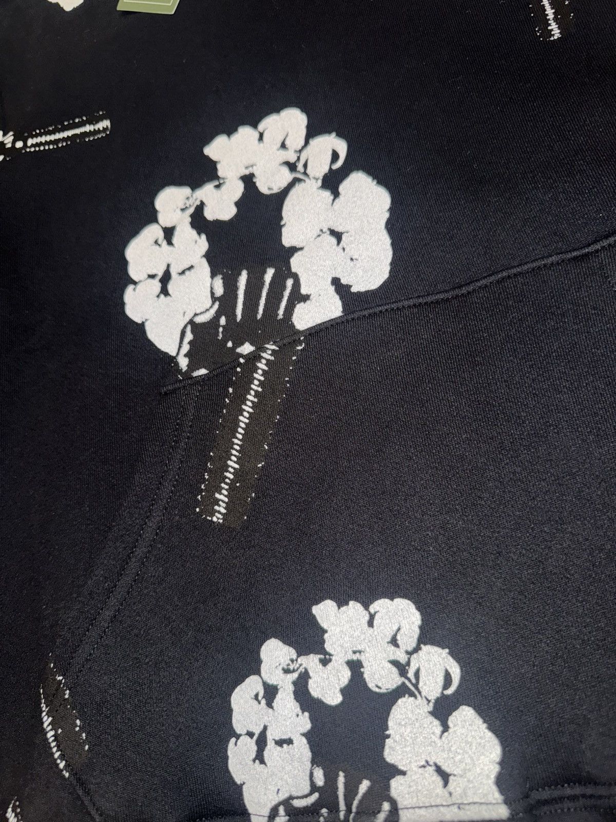 DENIM TEARS DENIM TEARS x HARDIES Tears First Wreath Hoodie - SIZE XS Size US XS / EU 42 / 0 - 4 Thumbnail