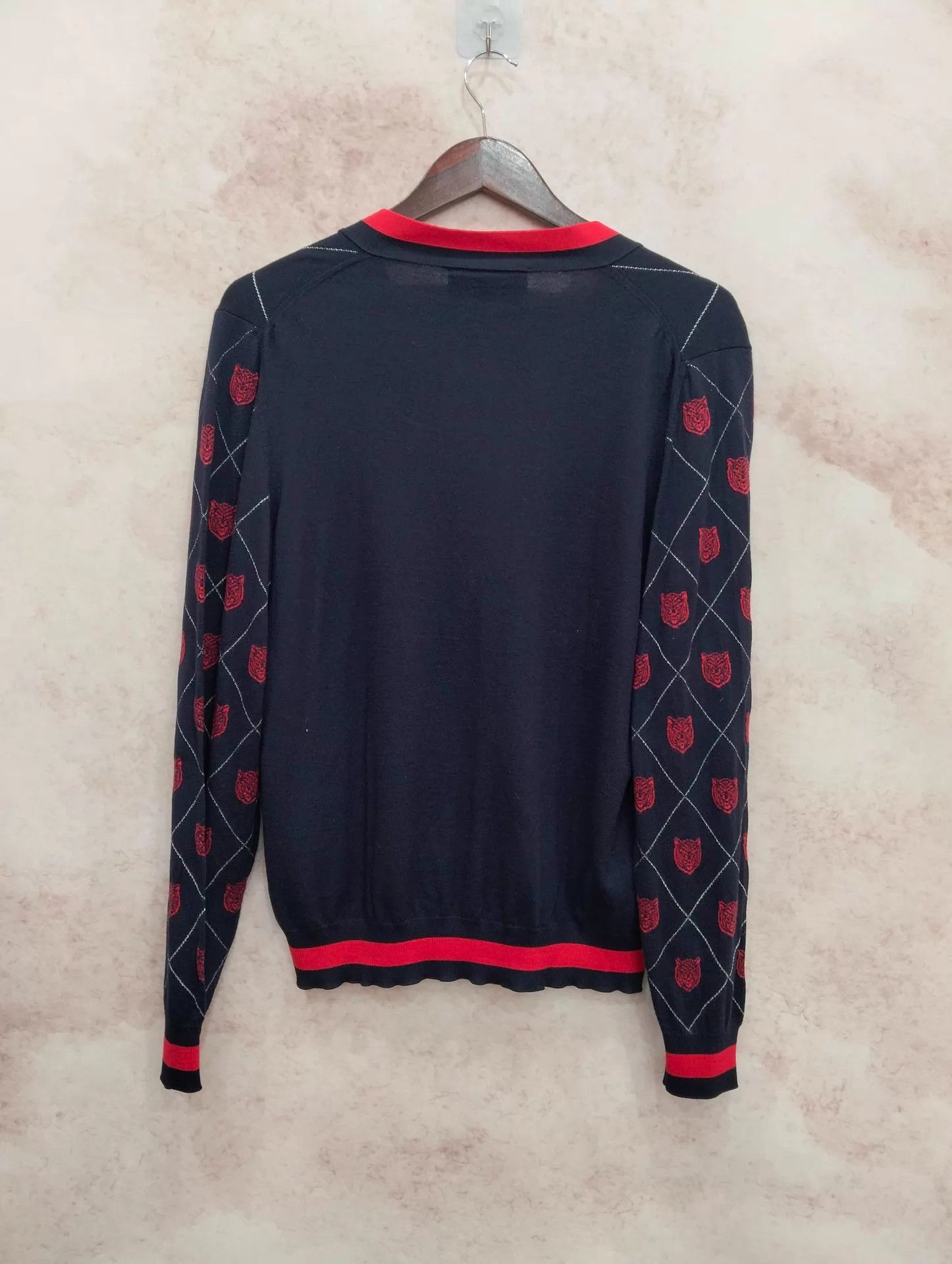 Gucci GUCCI animal print V-neck long sleeve knit sweater XL Size US XL / EU 56 / 4 - 2 Thumbnail