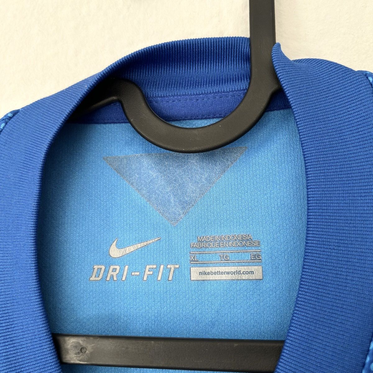Nike 2014 2016 Brazil Nike Away Kit Soccer Jersey Shirt Top Tee Size US XL / EU 56 / 4 - 5 Thumbnail