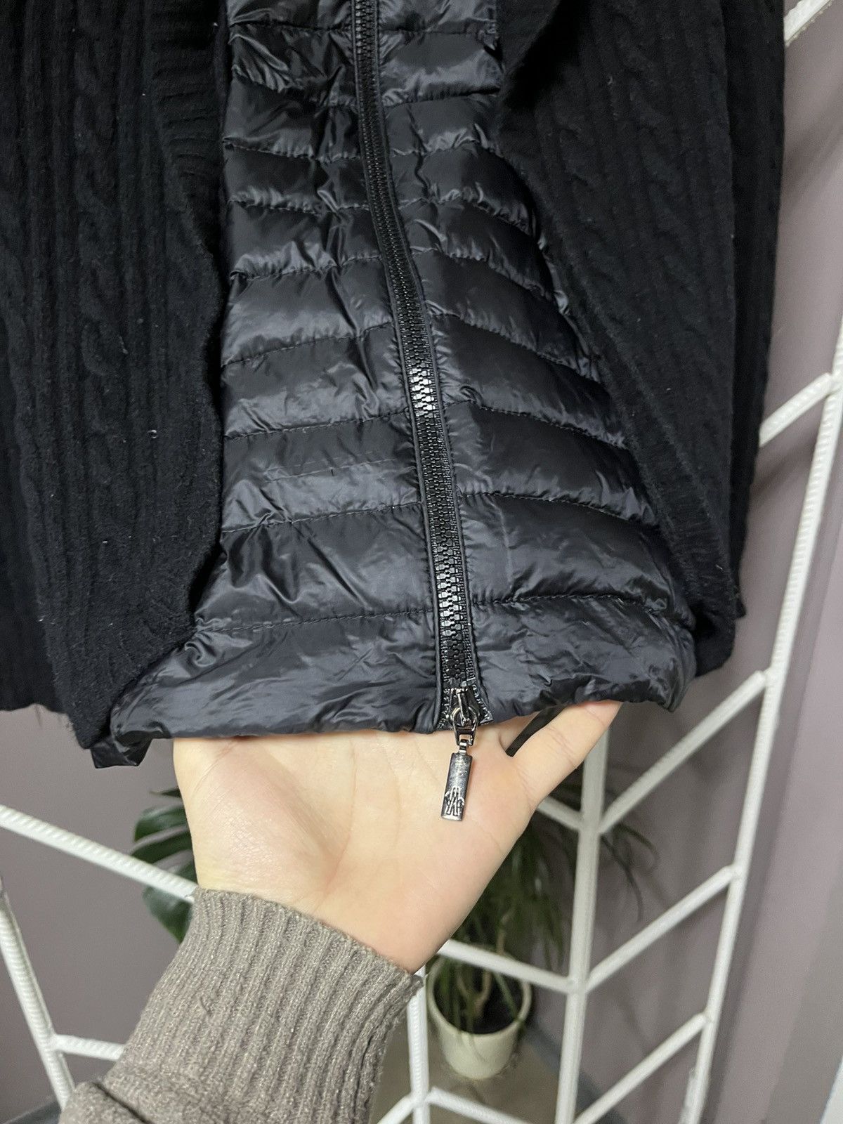 Moncler Moncler Wool & Cashmere Puffer Sweater Size S / US 4 / IT 40 - 3 Thumbnail