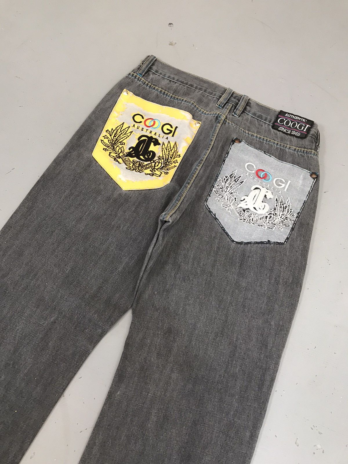 Coogi × Vintage Vintage Coogi embroidered baggy fit denim Size US 38 / EU 54 - 2 Thumbnail