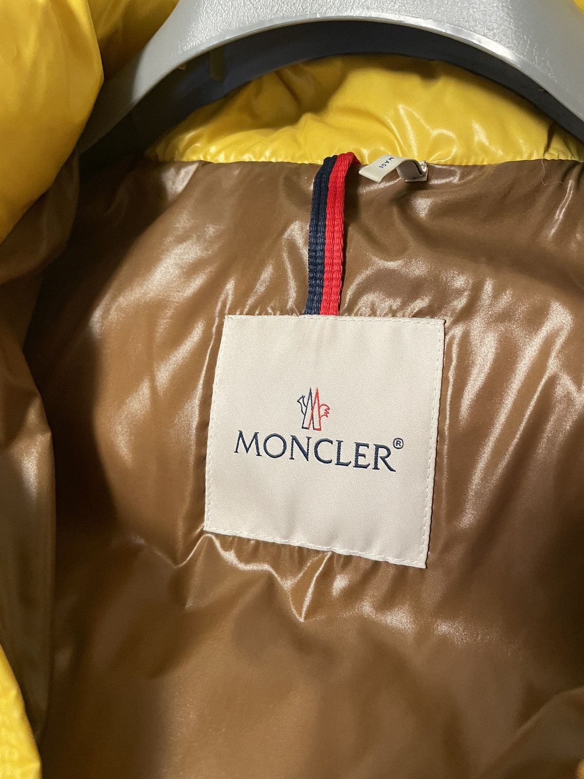 Moncler Yellow Maya Down Jacket Size US L / EU 52-54 / 3 - 4 Thumbnail