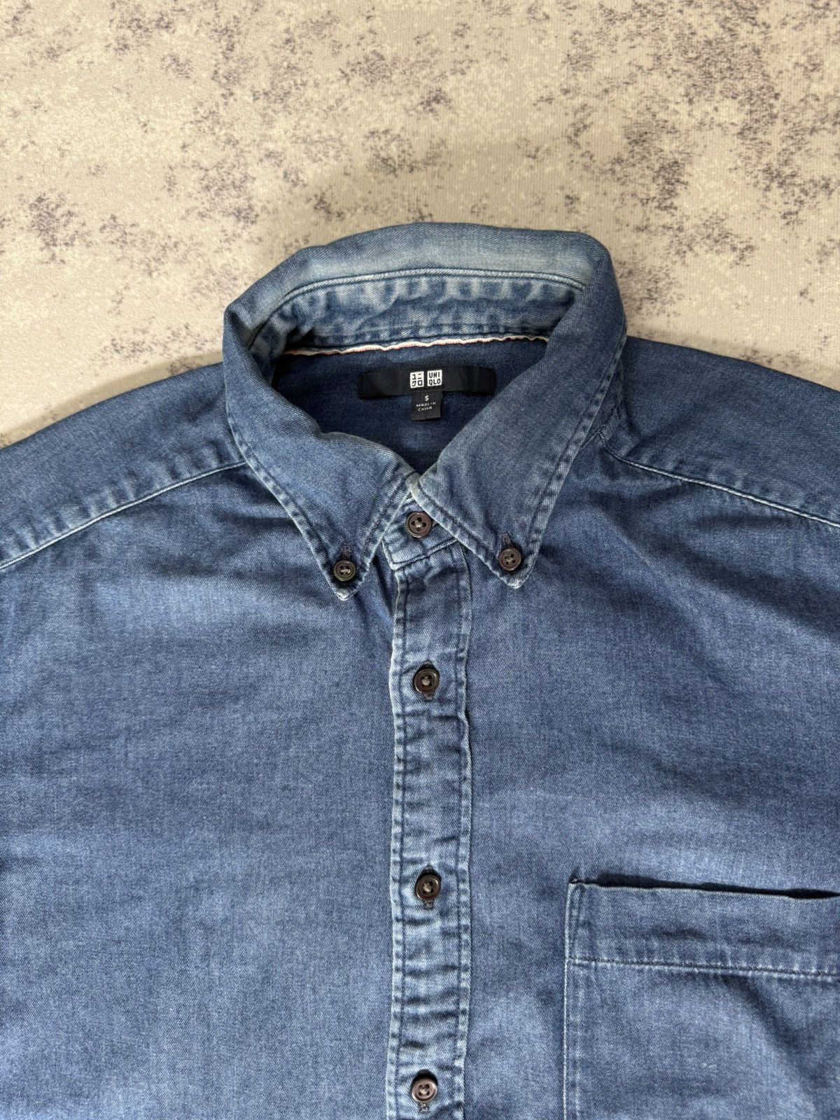 Uniqlo UNIQLO INDIGO BLUE DENIM BUTTON UP SHIRT Size US XS / EU 42 / 0 - 6 Thumbnail