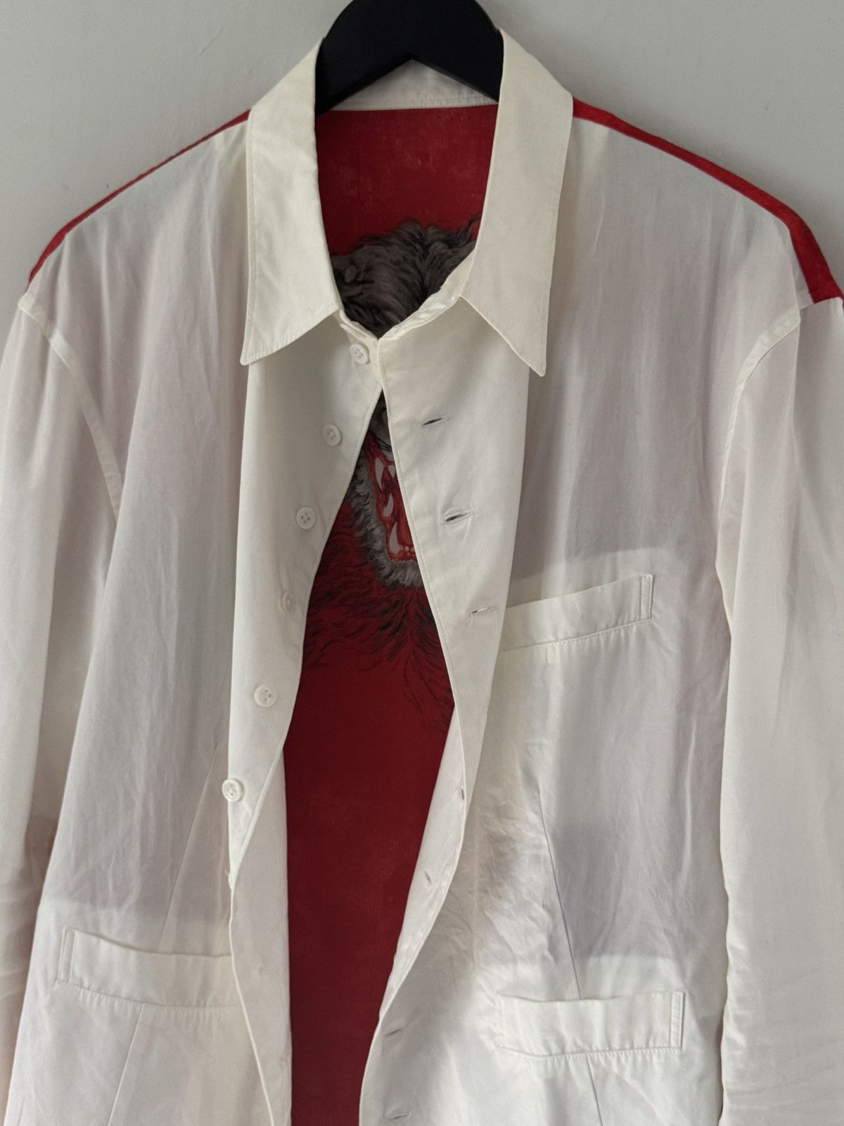 Yohji Yamamoto AW2009 Yohji Yamamoto Cerberus Wolf Red Silk Runway ButtonUp Size US L / EU 52-54 / 3 - 9 Thumbnail