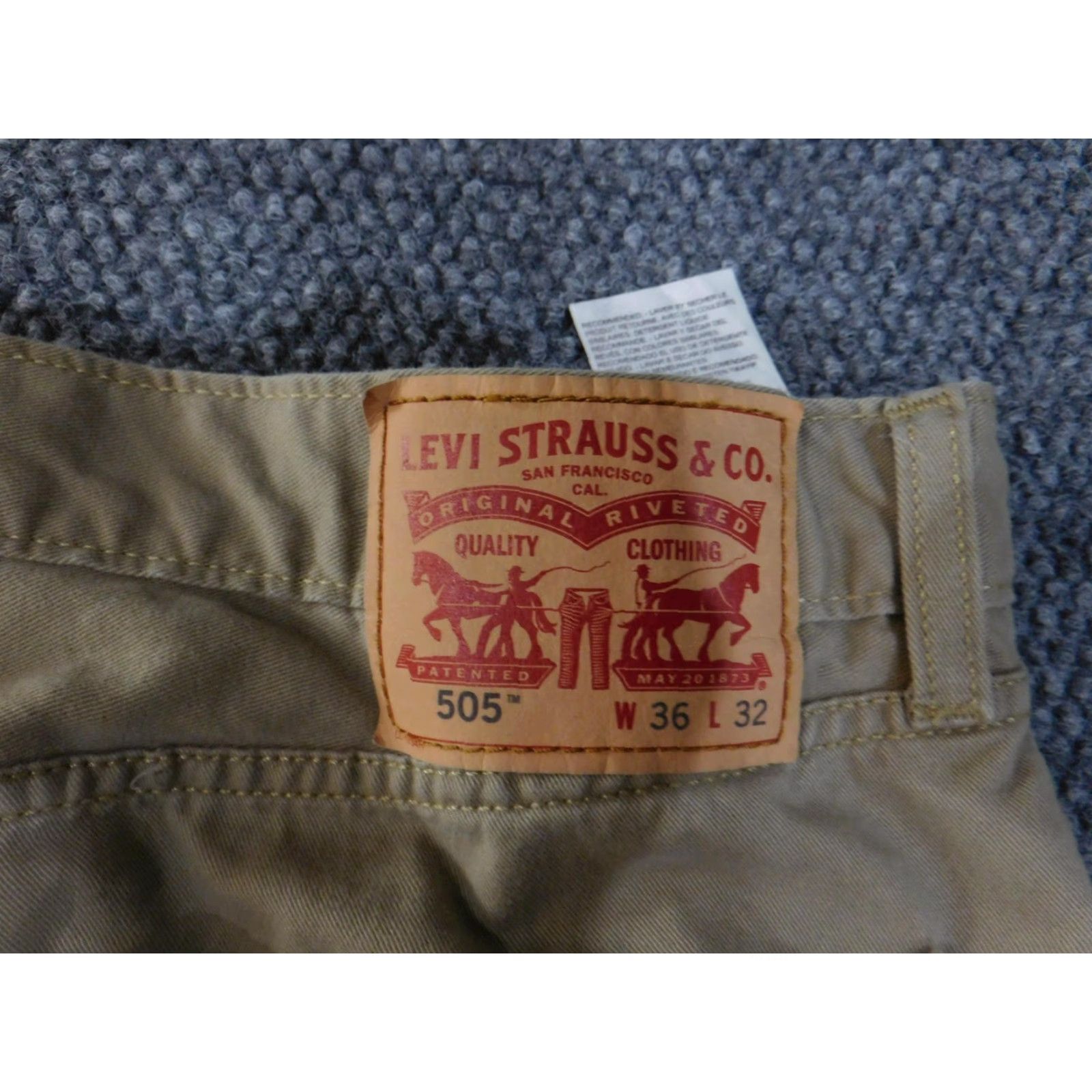 Levi's VINTAGE Levi's 505 Jeans Mens 36x32 Khaki Tan Straight Zip Fly Twill Regular Fit Size US 36 / EU 52 - 7 Thumbnail