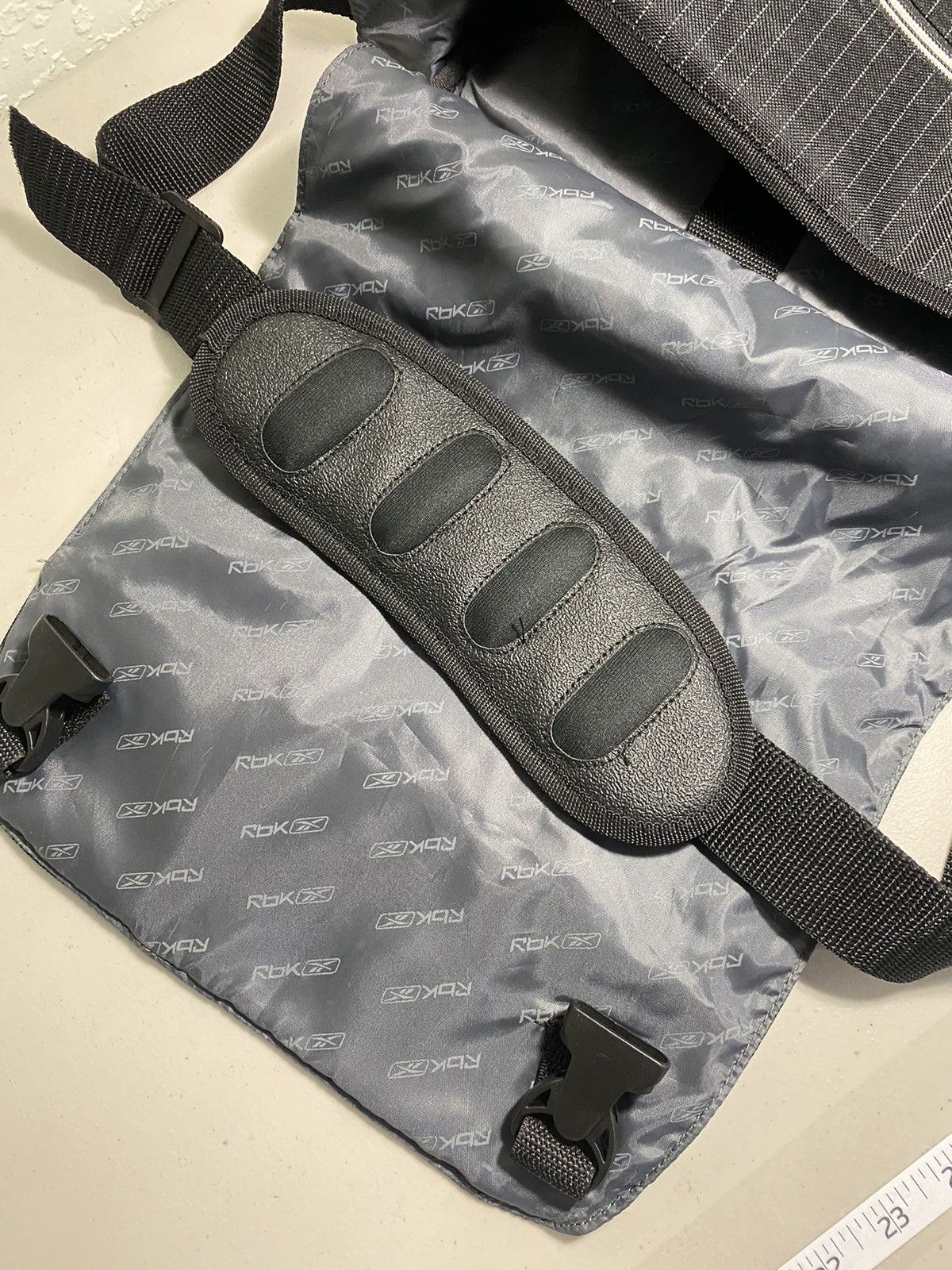 Reebok Reebok Sling Bag Pin Stripe Size ONE SIZE - 10 Thumbnail