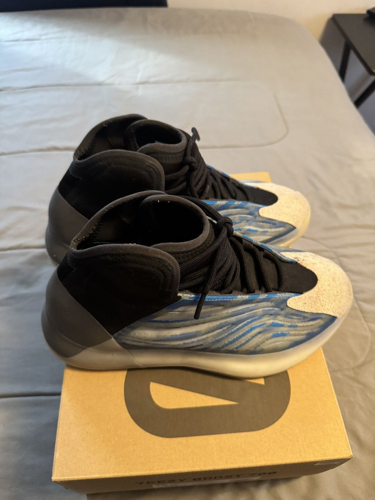 Adidas Adidas Yeezy Quantum “Frozen” Size US 10 / EU 43 - 2 Thumbnail