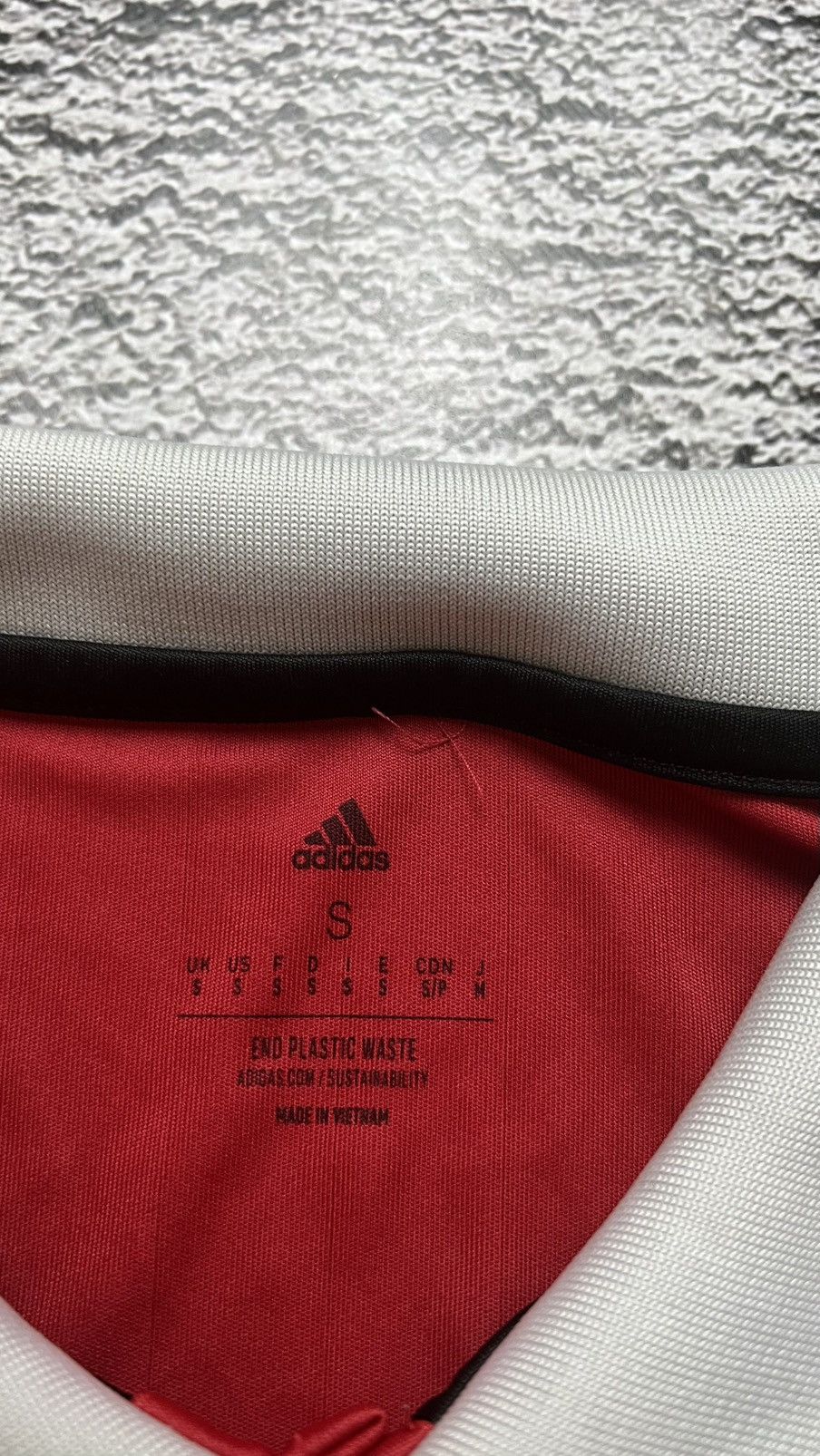 Adidas 2022-2023 Manchester united adidas jersey Size US S / EU 44-46 / 1 - 5 Thumbnail