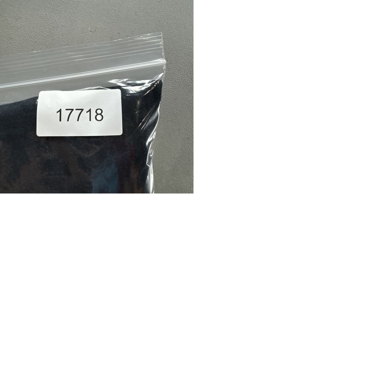 Levi's Levi's 501 Jeans Men's Black Denim Button Fly 36x32 Regular Straight 5-Pocket Denim Cotton Classic American 501 Model Mens Size 36 Inseam 32 Size US 36 / EU 52 - 9 Thumbnail