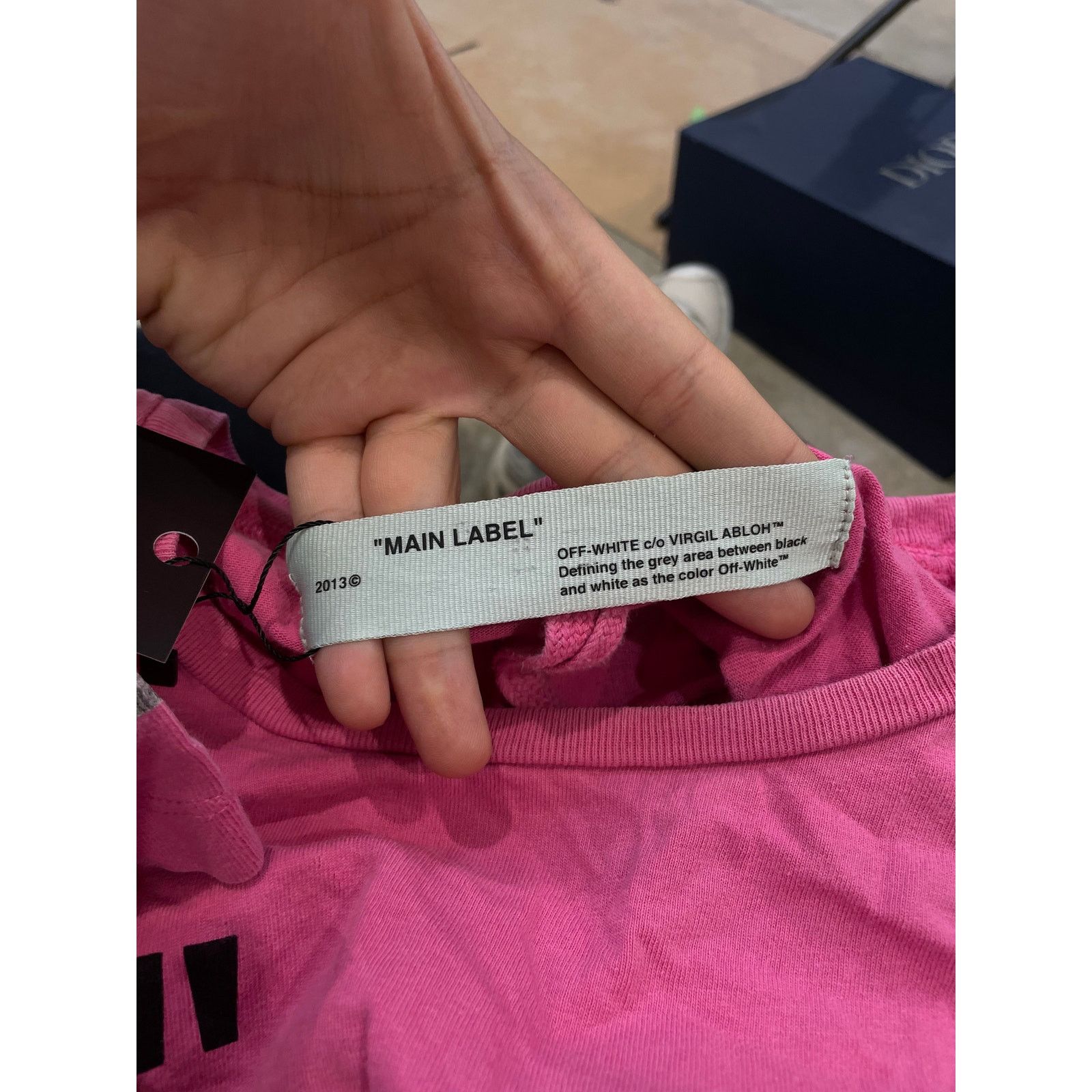 Off-White Off-White Tee Pink Impressions Used Large Size US L / EU 52-54 / 3 - 3 Thumbnail