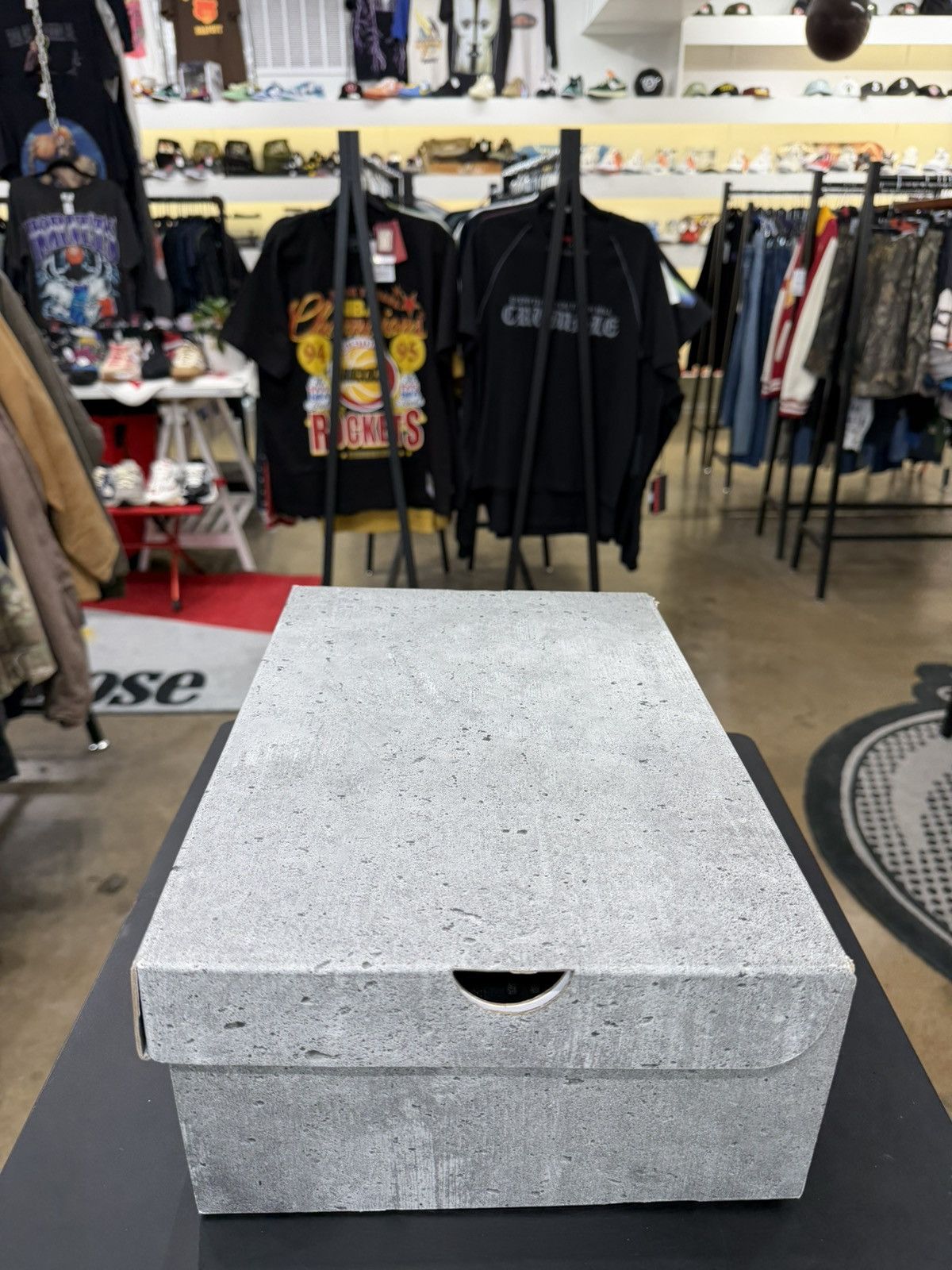 Jordan Brand Air Jordan 4 Paris Olympic Wet Cement Size 9 (2024) Size US 9 / EU 42 - 14 Thumbnail