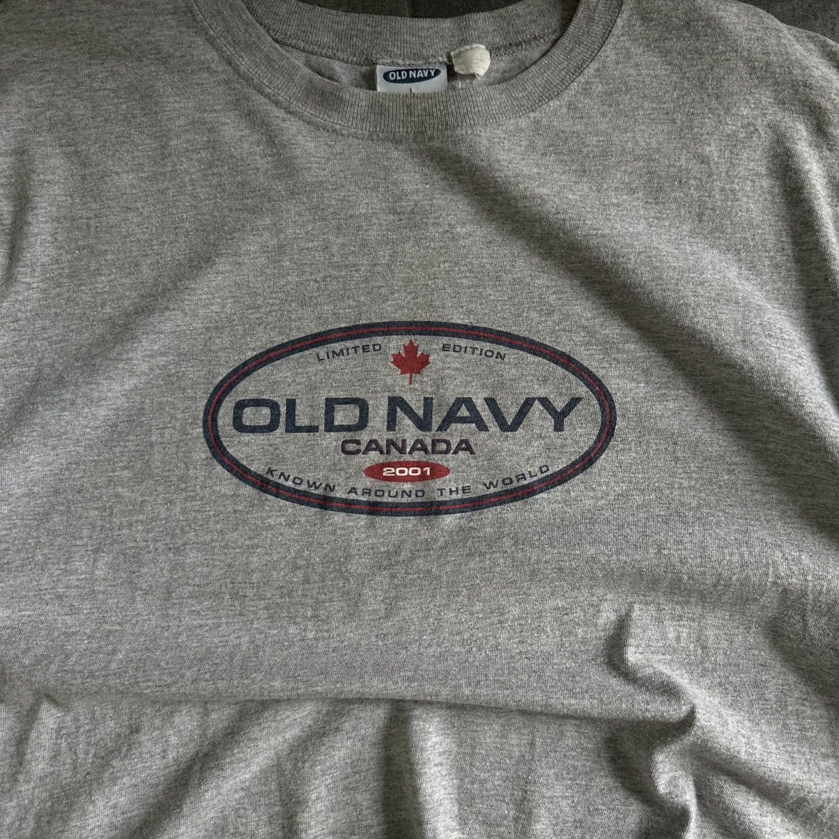 Old Navy × Vintage Vintage Old Navy T-shirts Big Logo Canada 2001 Limited Size US L / EU 52-54 / 3 - 6 Thumbnail