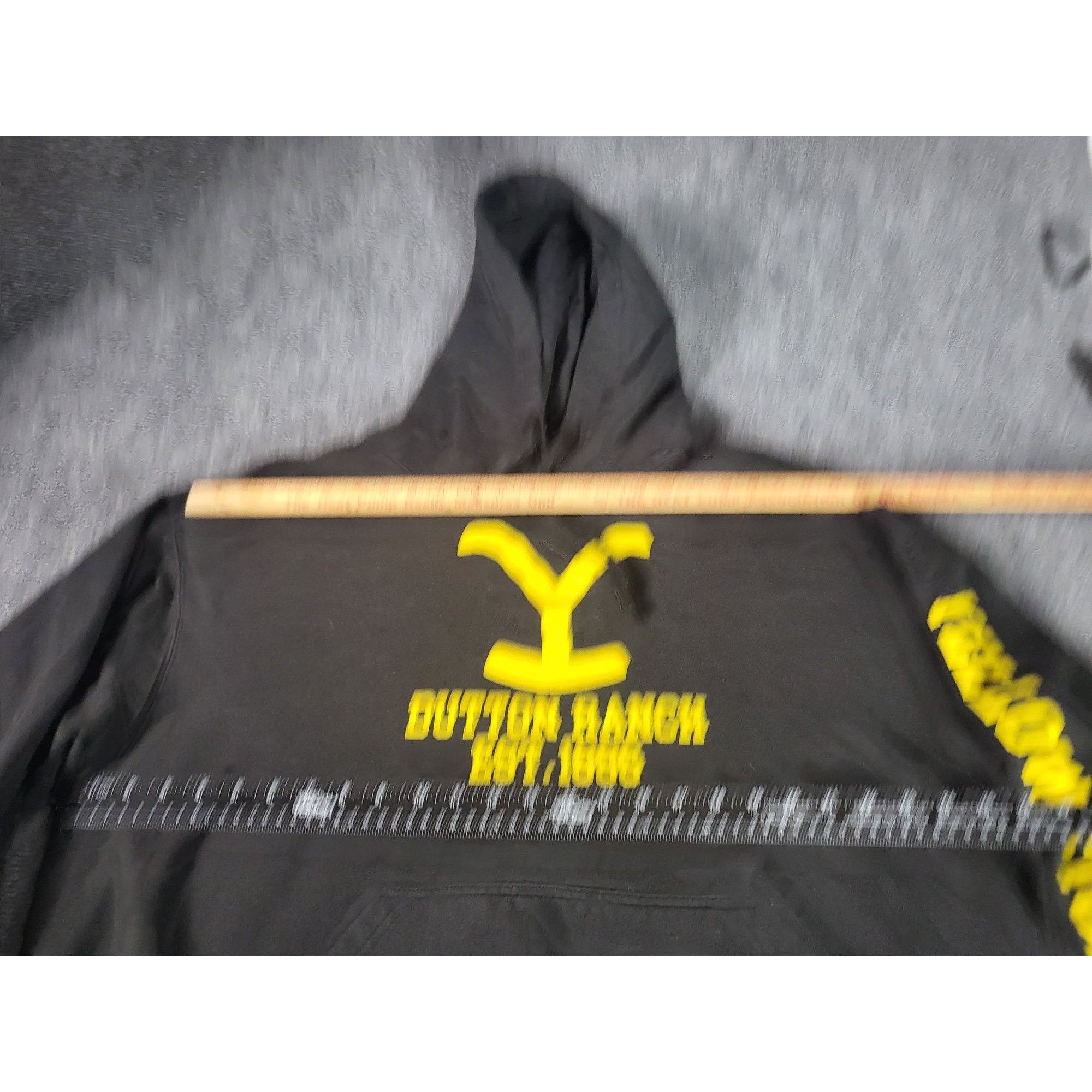 Other YELLOWSTONE Dutton Ranch Sleeve Logo Pullover Hoodie Authent Size US XXL / EU 58 / 5 - 5 Thumbnail