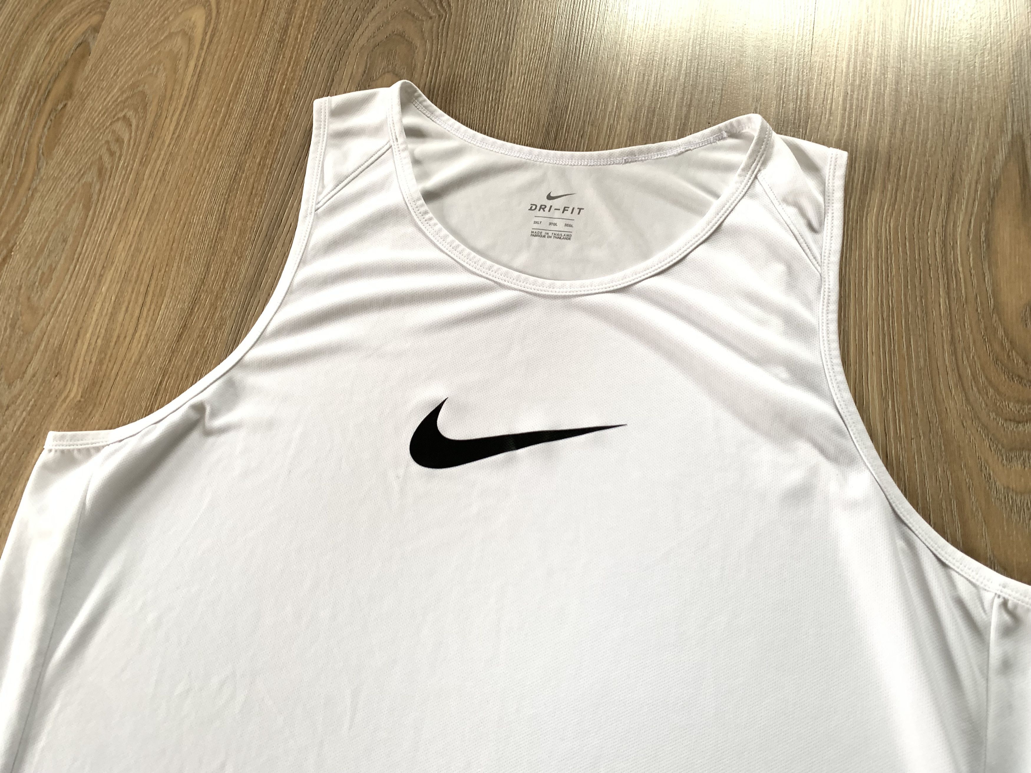 Nike Nike Training Centr Swoosh Sleeveless T Shirt Size US XXL / EU 58 / 5 - 4 Thumbnail