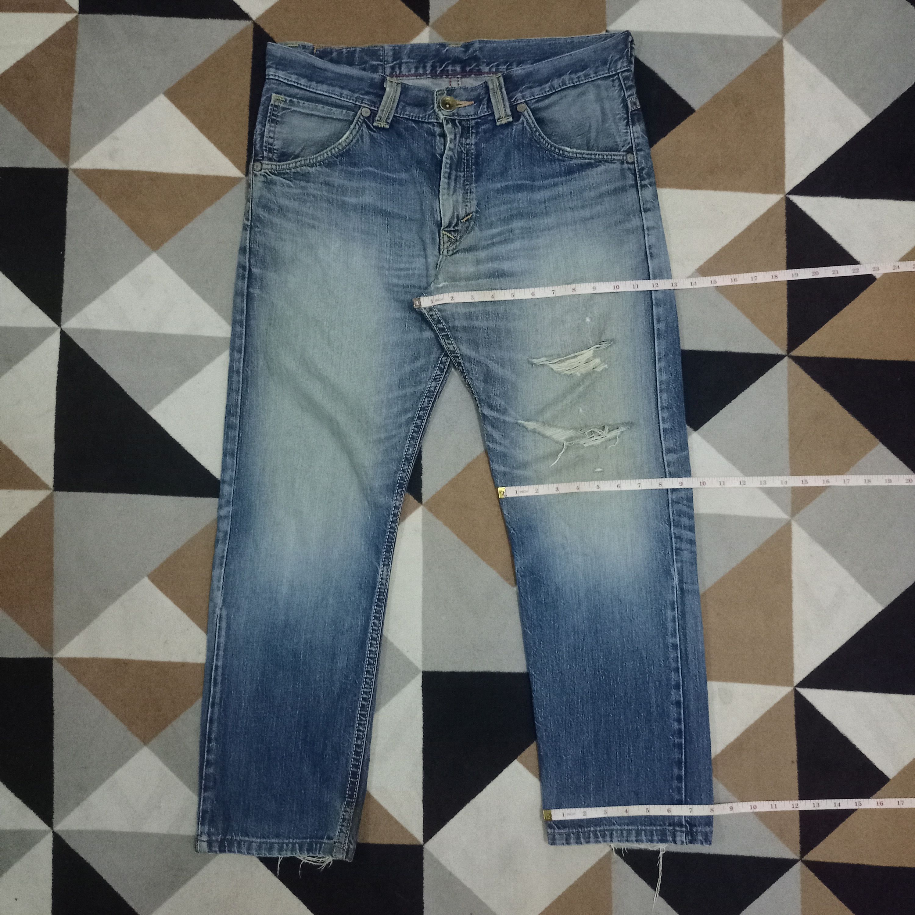 Edwin Exclusive Vintage Edwin Japan Faded Blue Ripped Loose Jeans Size US 36 / EU 52 - 13 Thumbnail