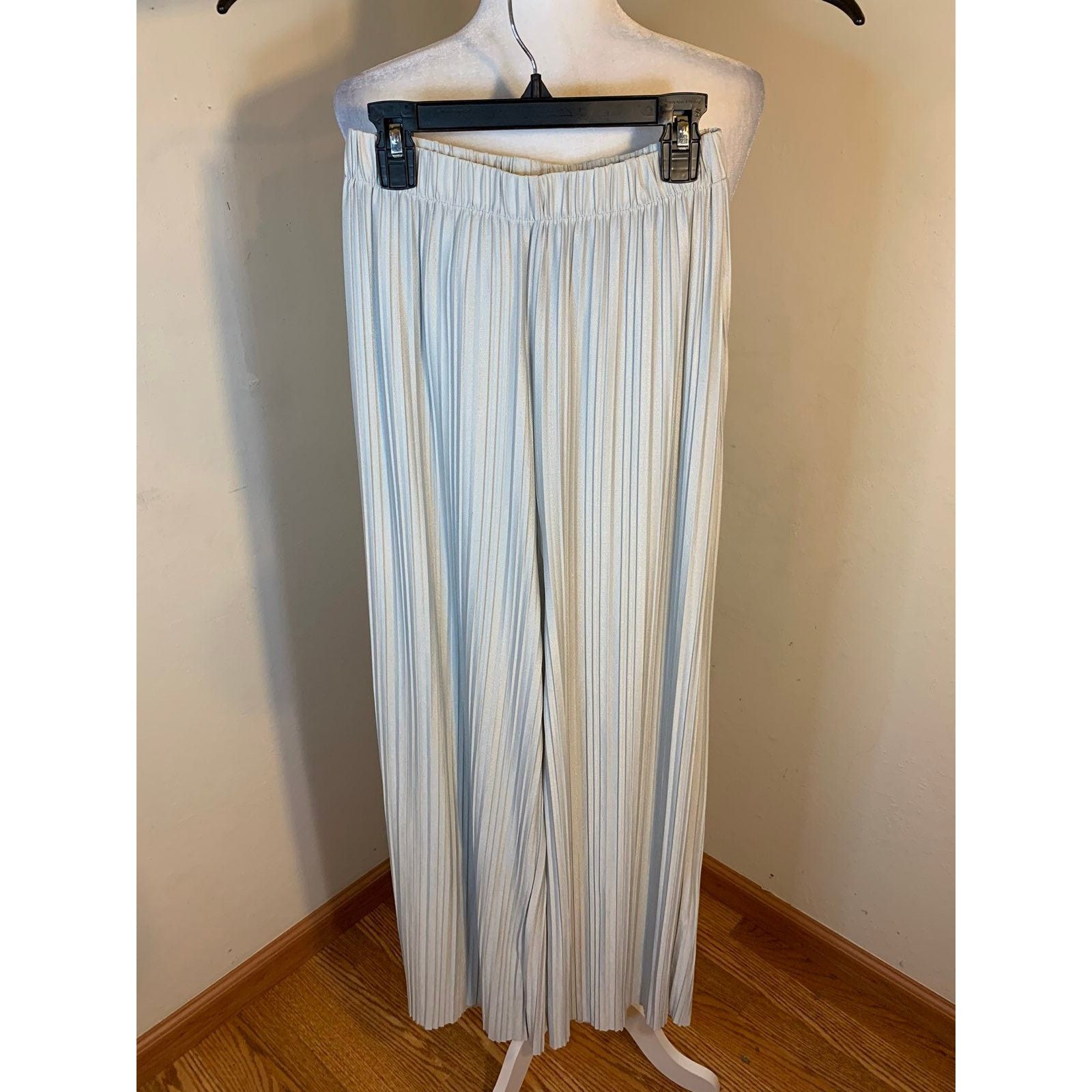 Other Lock & Lock Gray Pleated Pants size S - M Size 28" / US 6 / IT 42 - 1 Thumbnail
