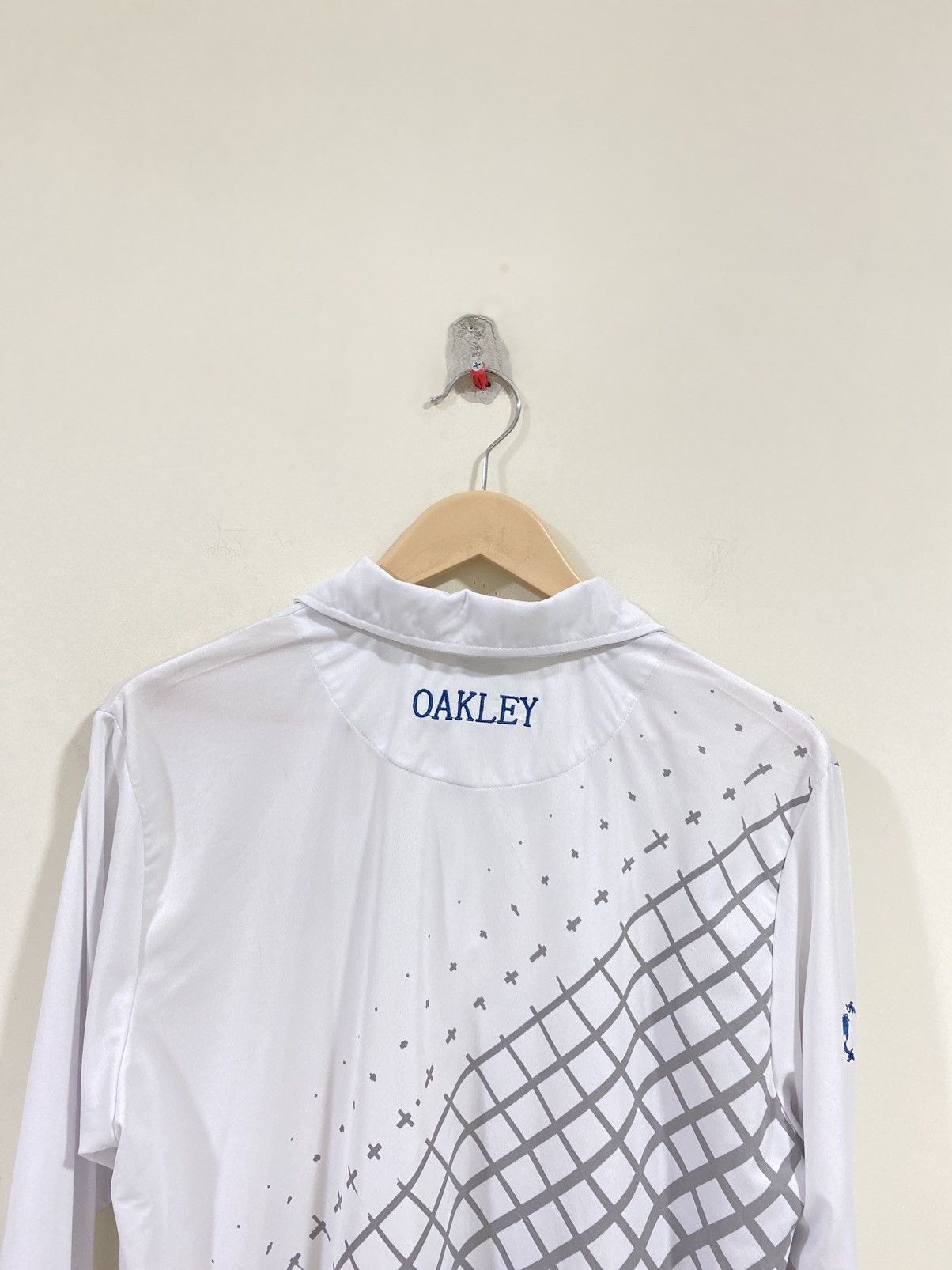 Japanese Brand × Oakley White and grey Oakley long sleeve golf polo shirt Size US XL / EU 56 / 4 - 6 Thumbnail