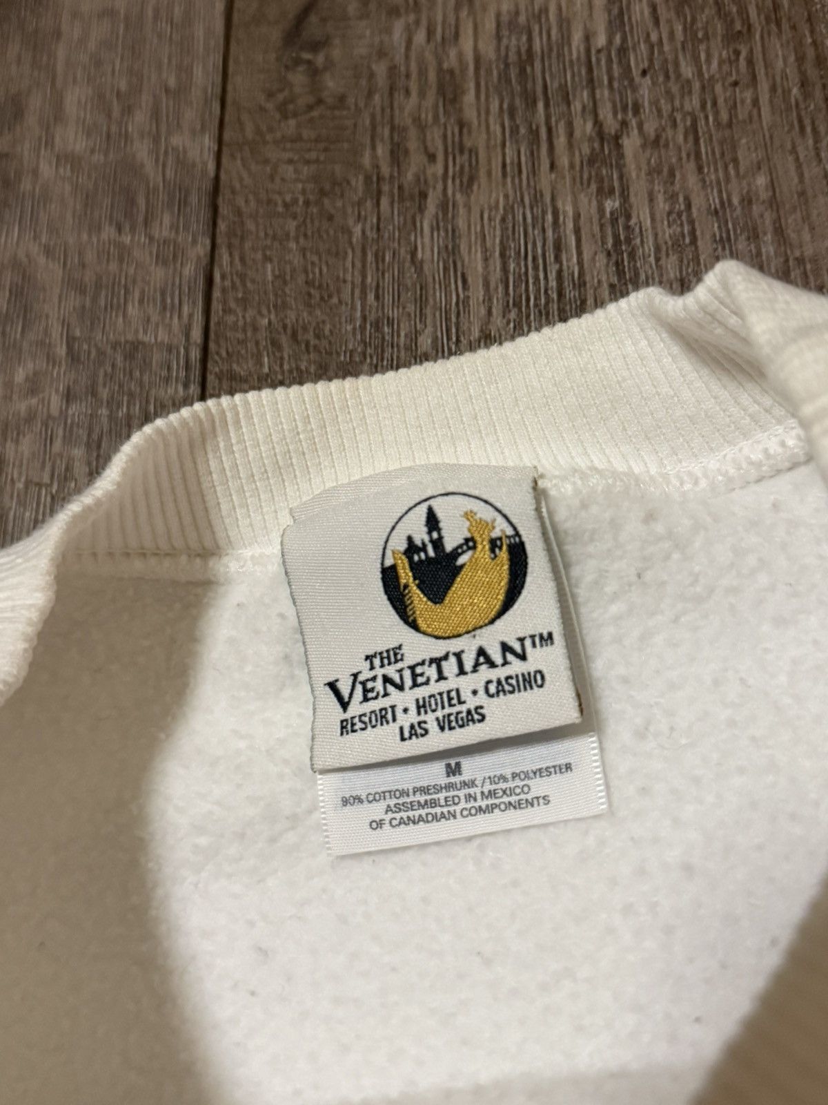 Other Vintage Venetian Casino Crewneck Sweater size Medium Size US M / EU 48-50 / 2 - 3 Thumbnail