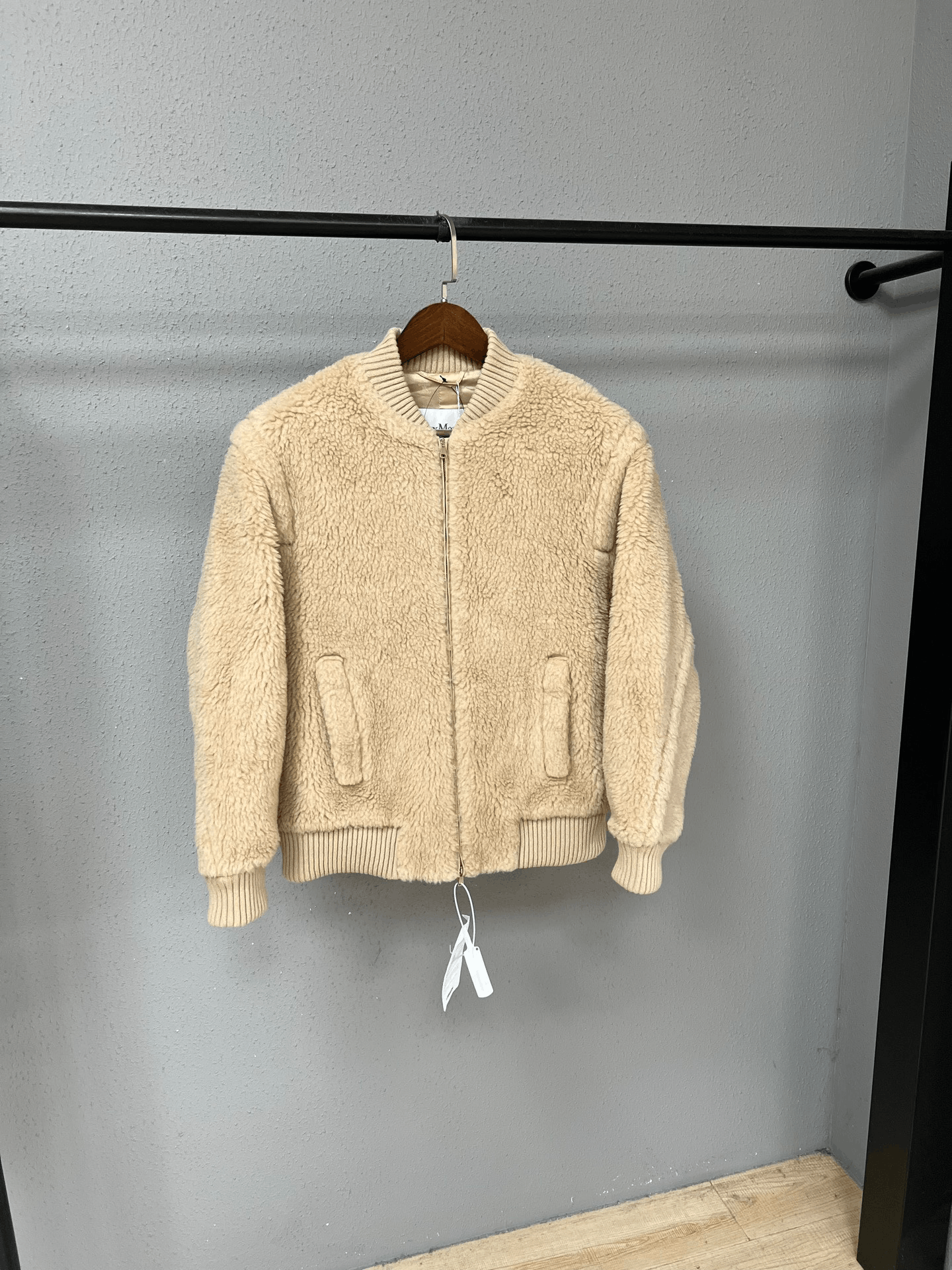Max Mara Max Mara Jacket M Women Size M / US 6-8 / IT 42-44 - 1 Thumbnail