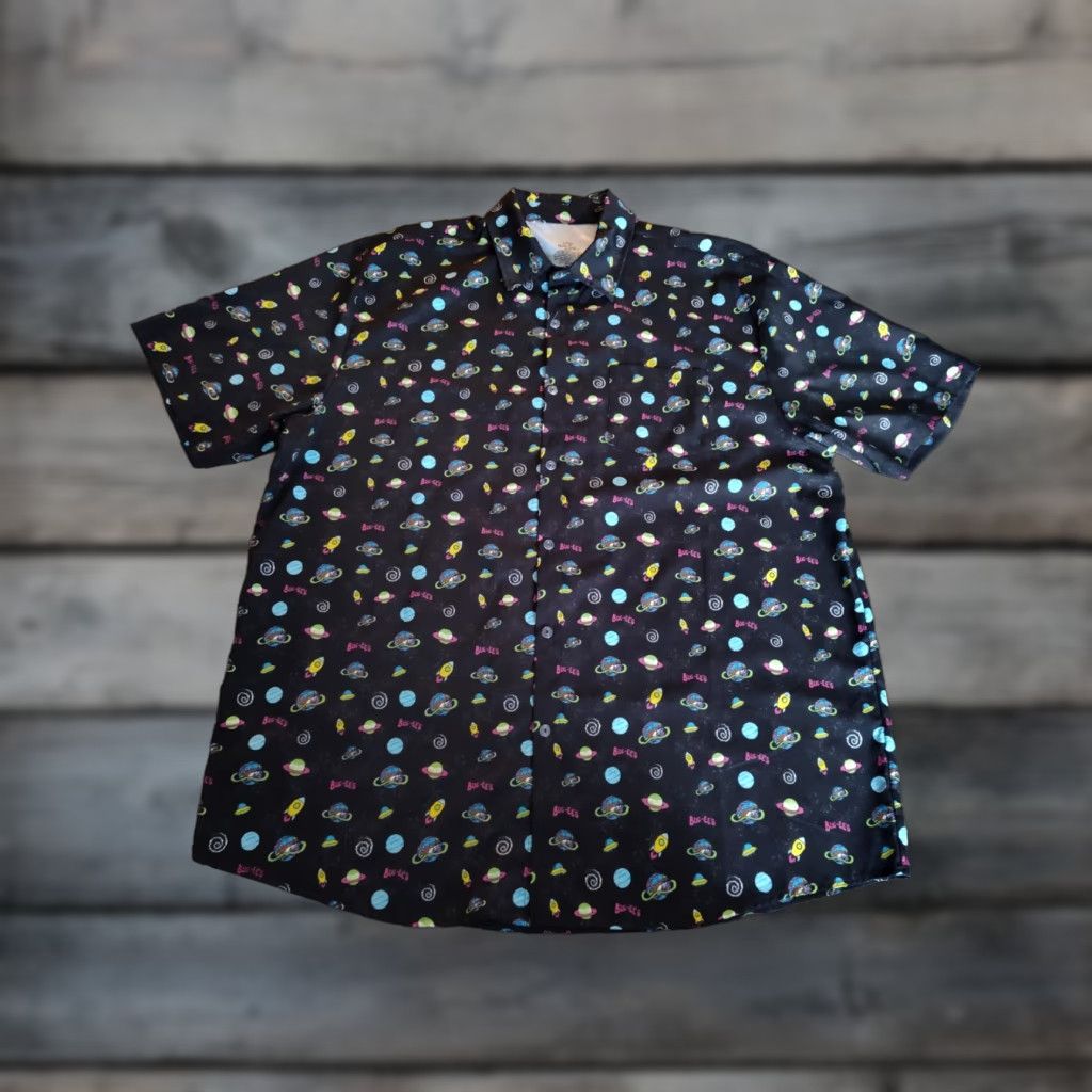 Vintage Buc-ee's Black Space Camp Button Up Shirt Mens 2XL Buc-ees Planets Short Sleeve Space Theme Button-Up Shirt Black 2XL Regular Men Casual Travel Size US XXL / EU 58 / 5 - 1 Thumbnail