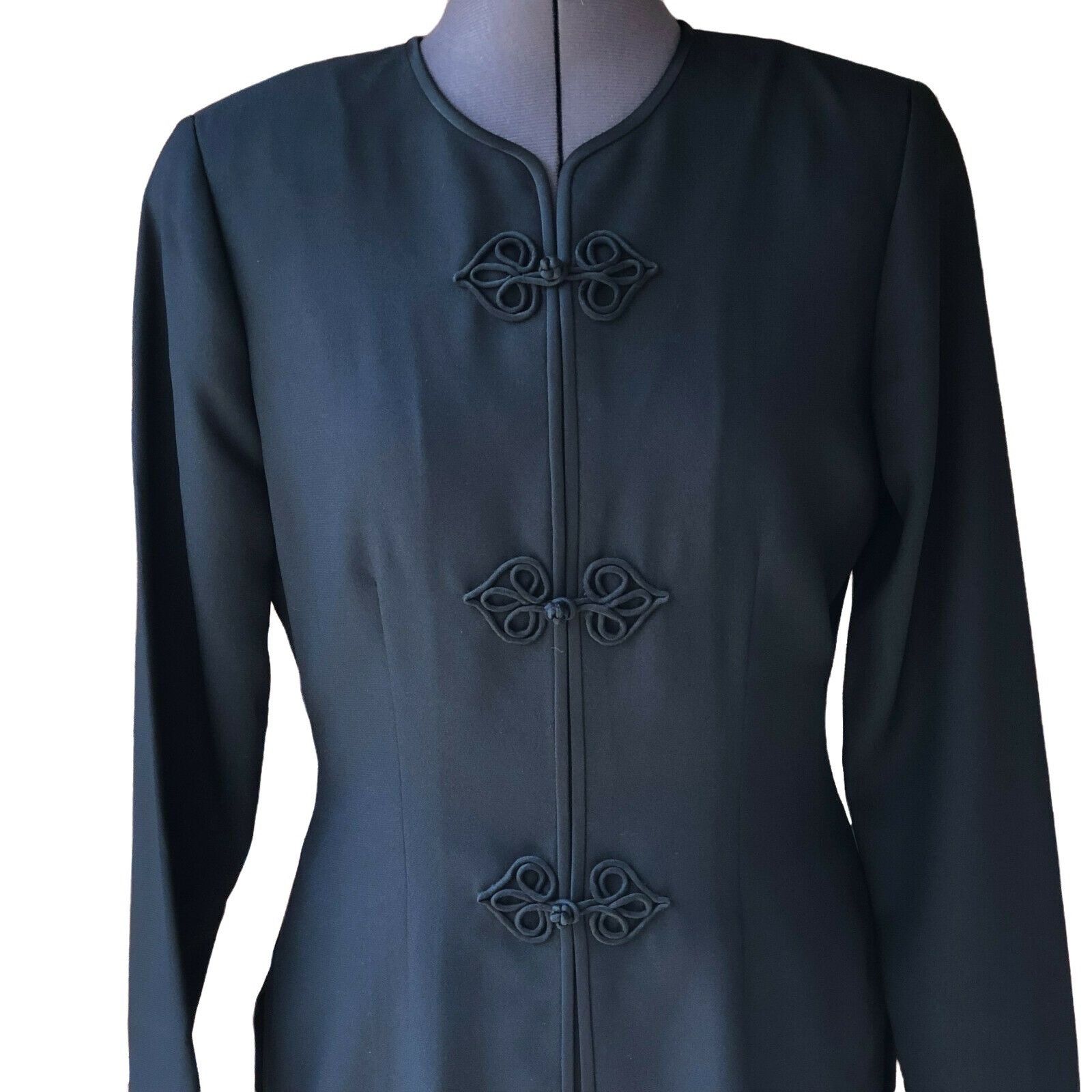 Adrianna Papell Adrianna Papell Women's Long-Sleeve Black Suit Dress Size 4 Size S / US 4 / IT 40 - 2 Thumbnail