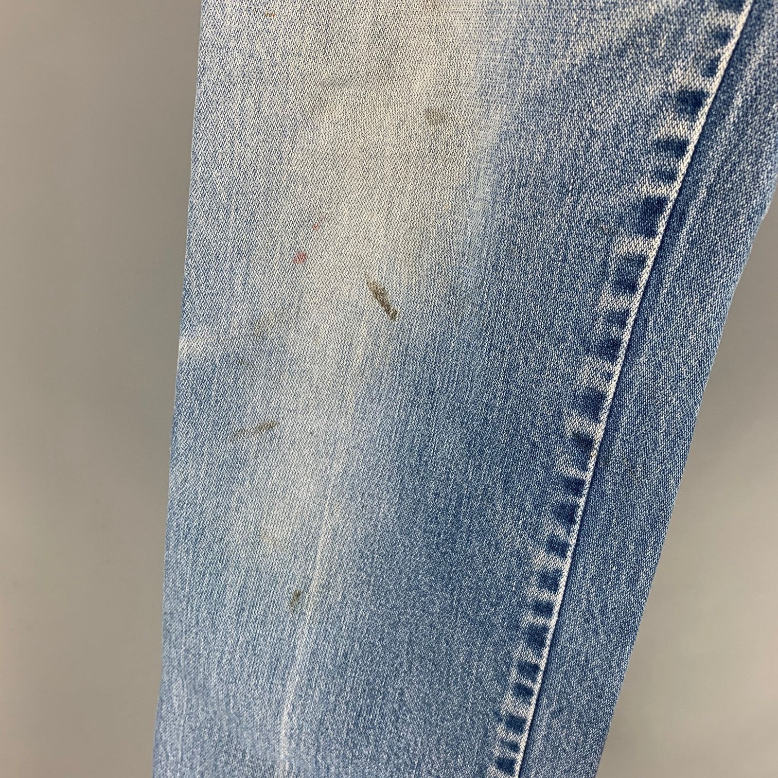 Wrangler WRANGLER Size 31 Blue Distressed Straight Zip Fly Jeans Size US 31 - 4 Thumbnail