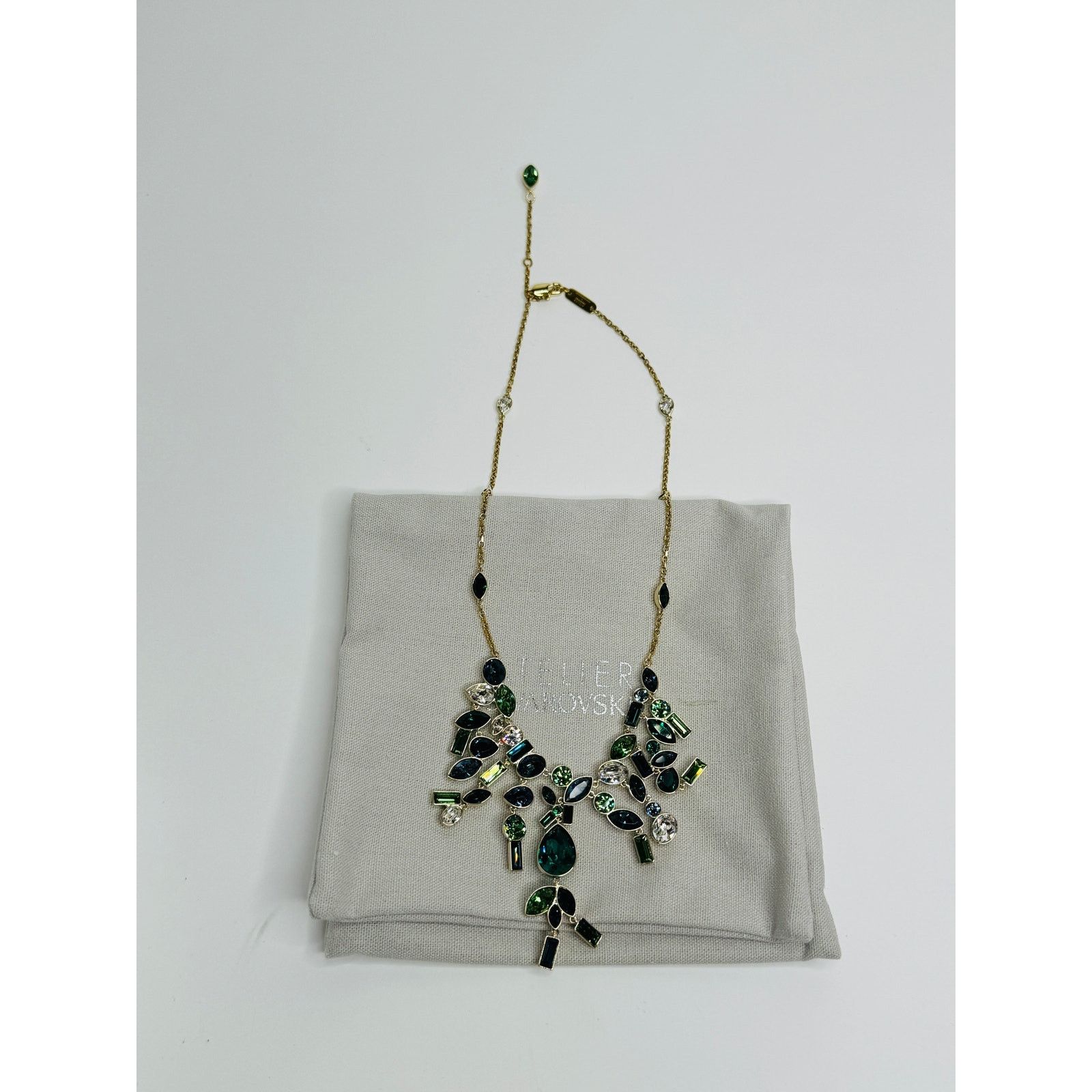 Swarovski Atelier Swarovski Beautiful Earth Necklace Green Size ONE SIZE - 5 Thumbnail