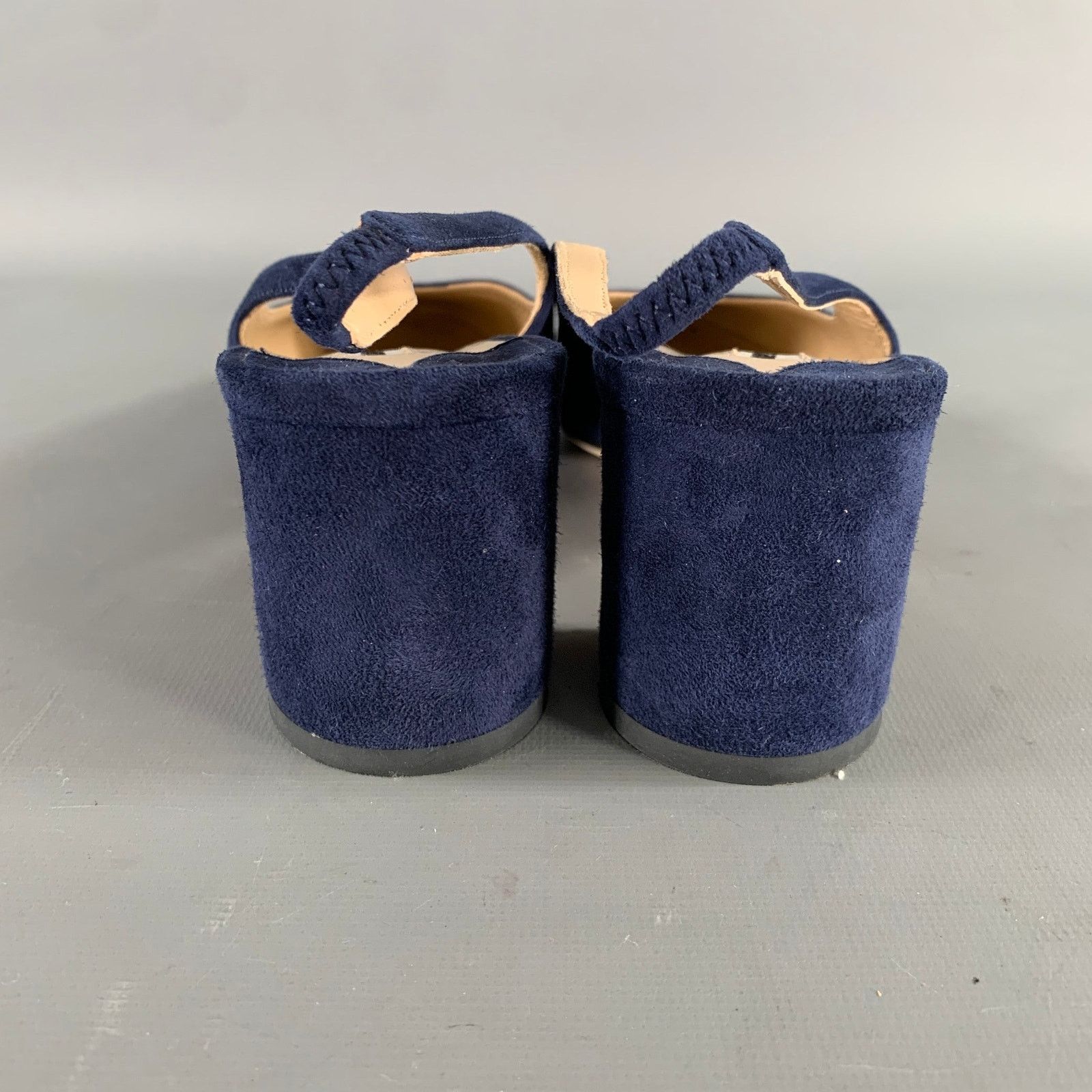 Manolo Blahnik MANOLO BLAHNIK Size 8 Navy Suede Slingback Pumps Size US 9.5 / IT 39.5 - 3 Thumbnail