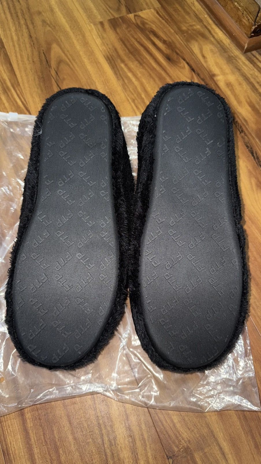 Fuck The Population FTP logo fleece slippers Size US 12 / EU 45 - 3 Thumbnail