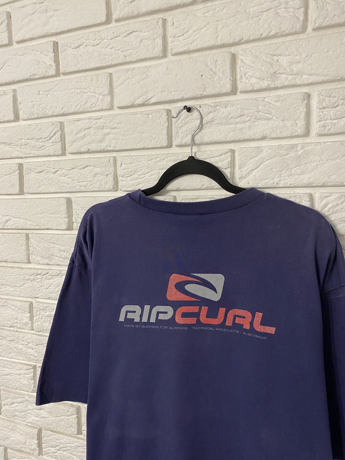 Rip Curl × Vintage Vintage T-Shirt Rip Curl Tee Shirt Surf Y2k Style Size US XL / EU 56 / 4 - 2 Thumbnail